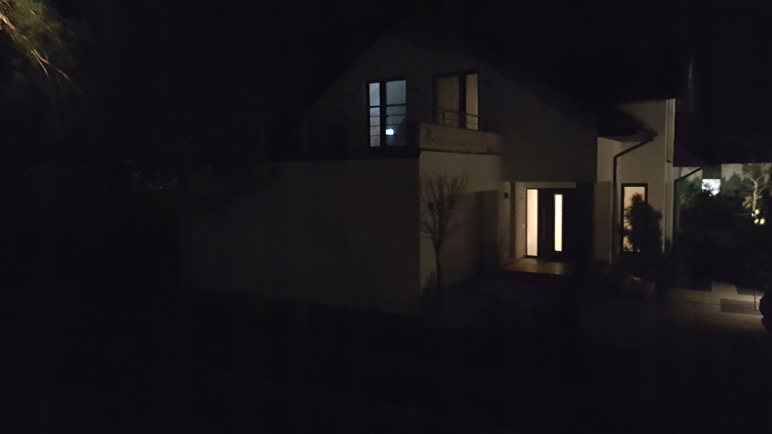 LATARKA USB 2X LED T3 COB USB Z AKUMULATOREM ZASIĘG 400m ZDJĘCIA NOCĄ Waga produktu z opakowaniem jednostkowym 0.2 kg