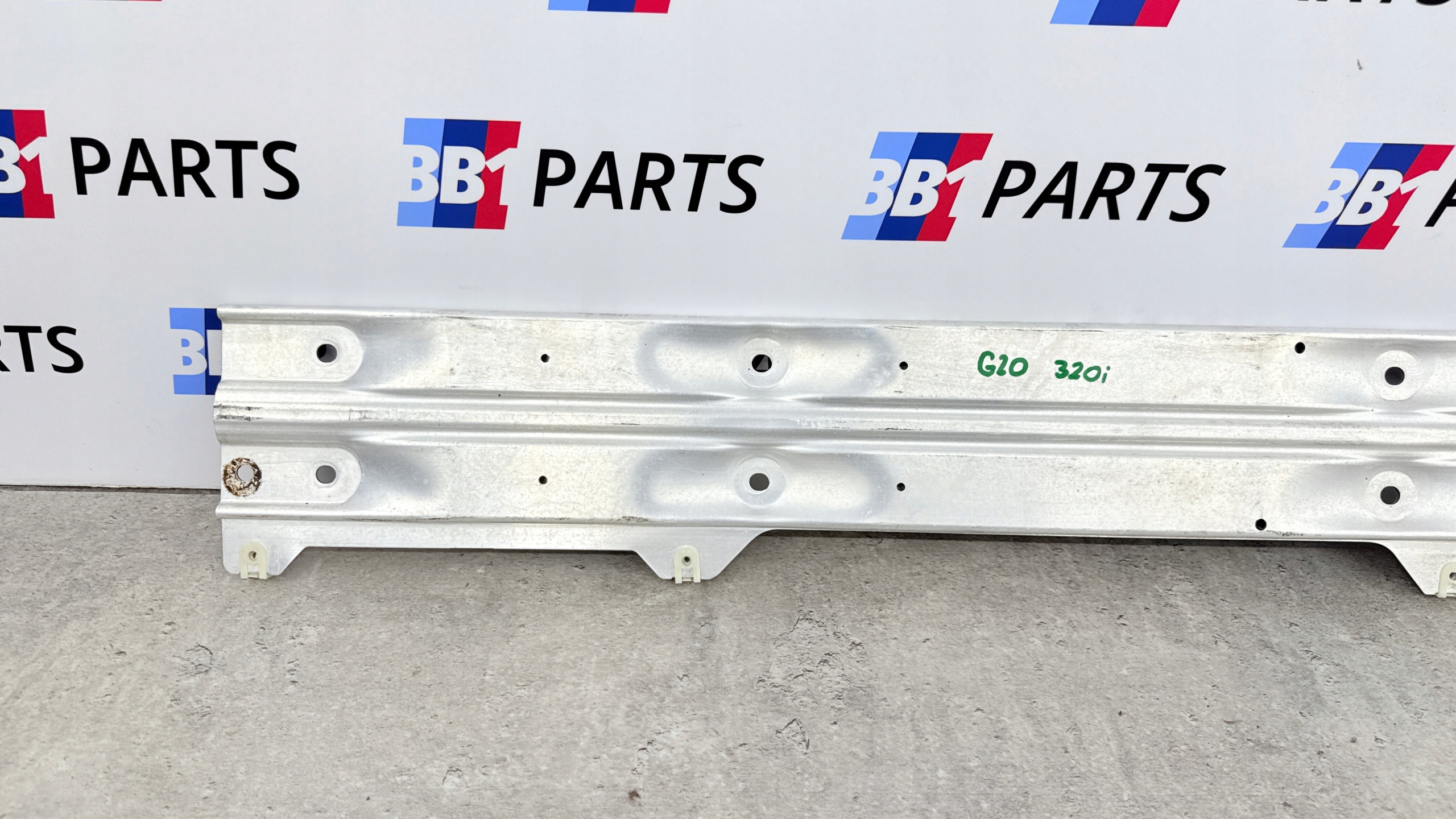 BMW G20 G21 sider console pillar TUNELU chassis rear part 7439127