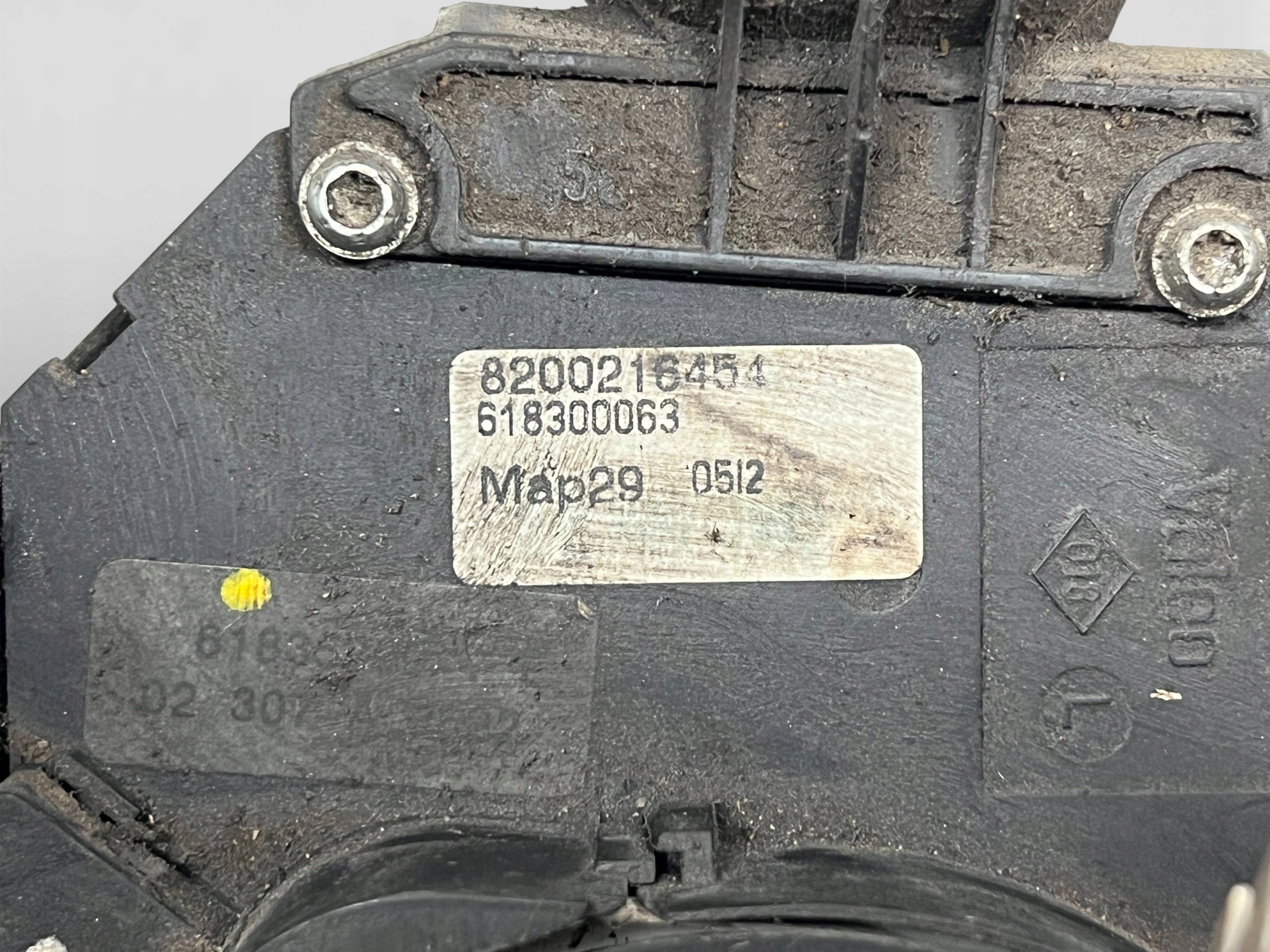 RENAULT MEGANE II PATYK MANETKA DEVIO LUCI DEVIO 8200216454 M19
