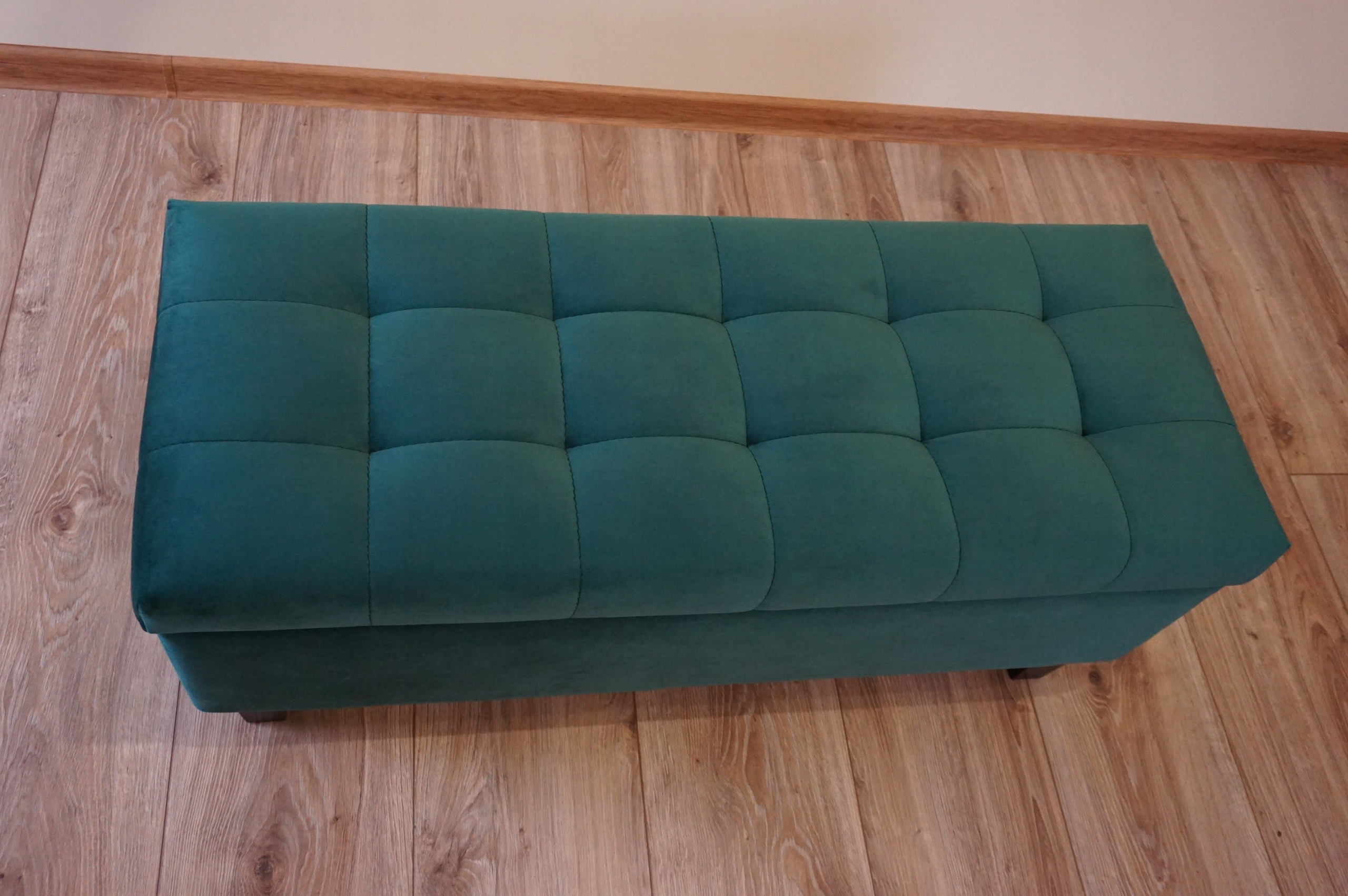 Pufa - Ławeczka otwierana na wymiar. Głębokość mebla 40 cm