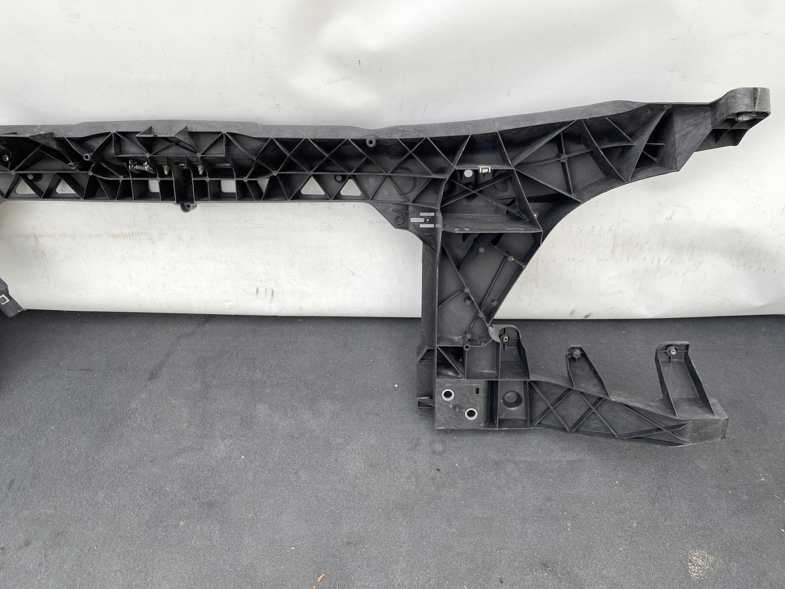 SPRINTER 906 06- pillar iron support panel for radiators 983533198002 original