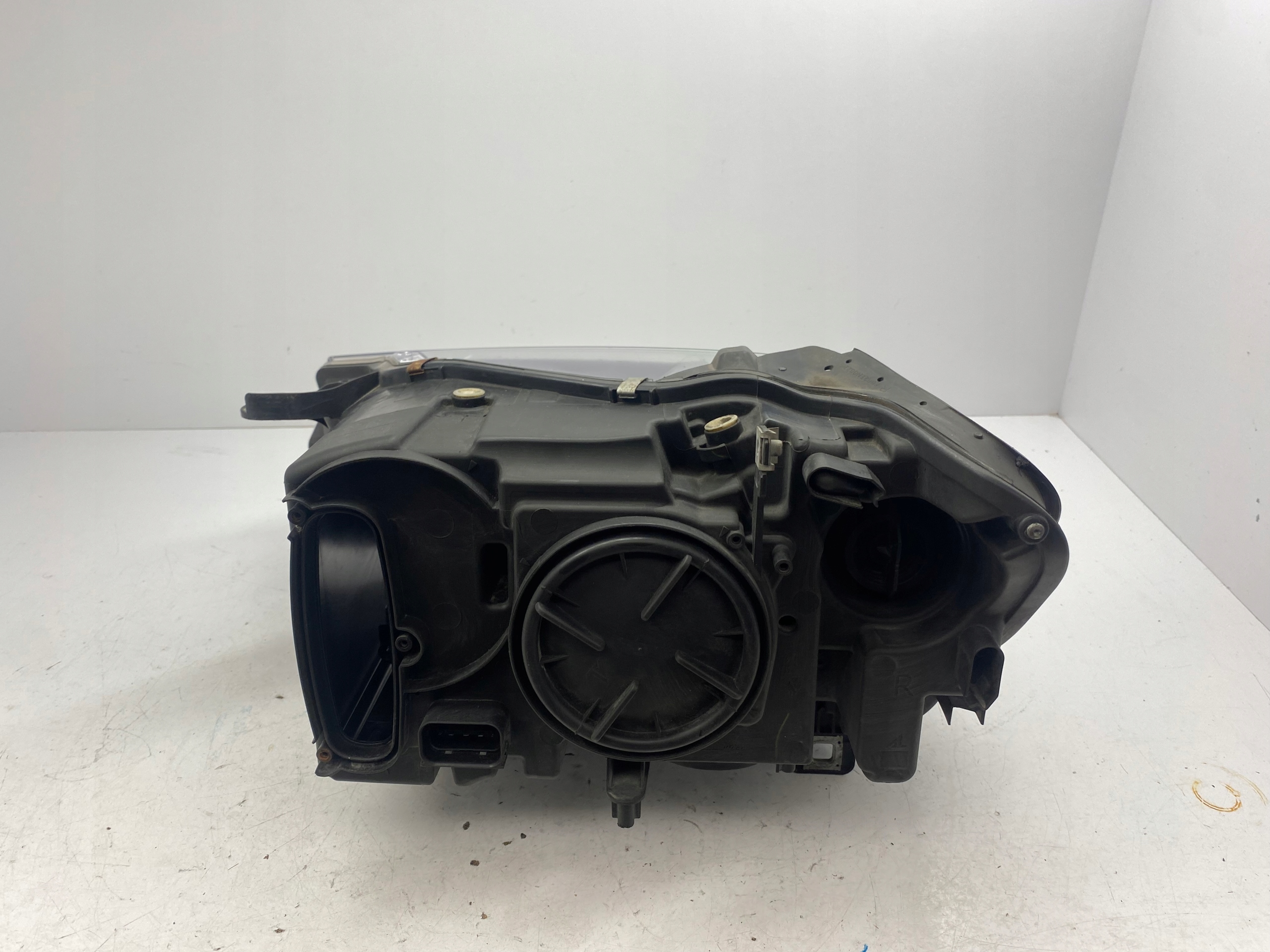 BMW X3 F25 LIFT light right 7400018
