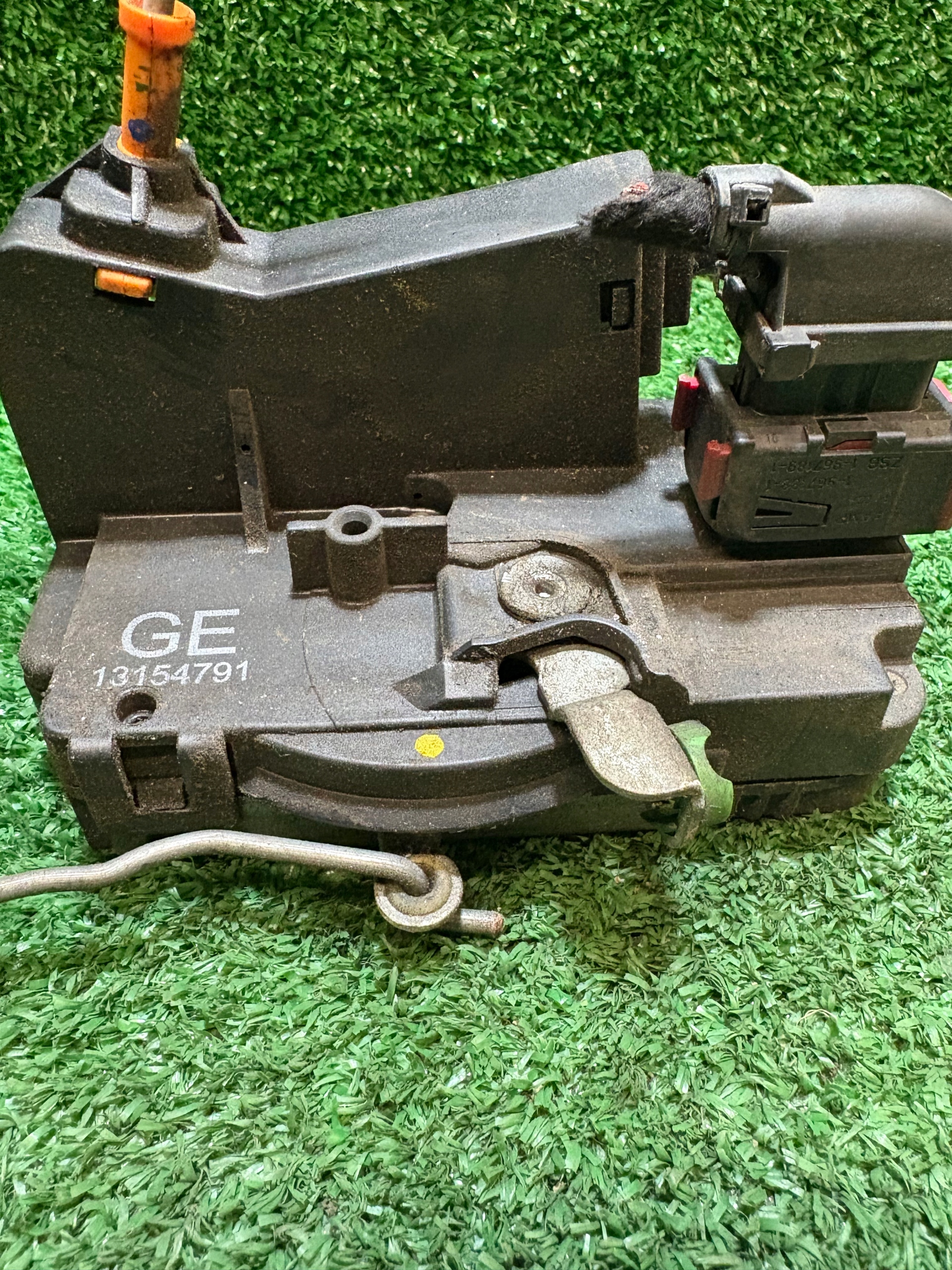 lock door left front OPEL MERIVA A