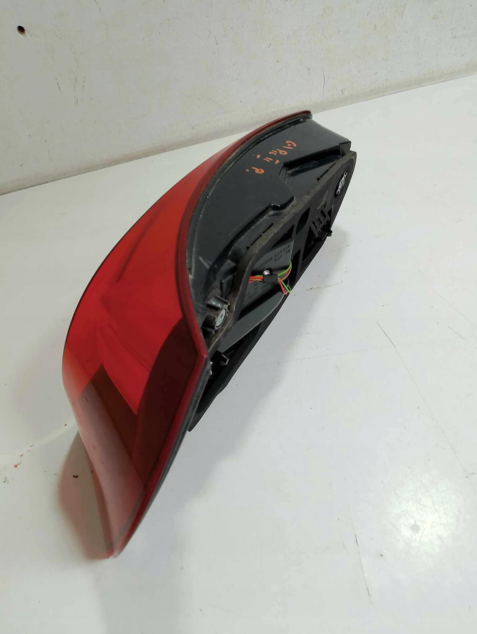 CITROEN C4 PICASSO II LAMPA PRAWA TYŁ LED Numer katalogowy części 185745