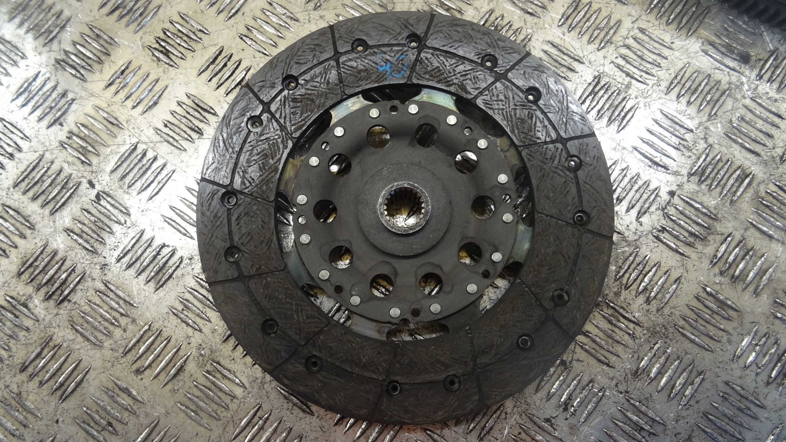 Renault OE 302059239R 123101516R nr40