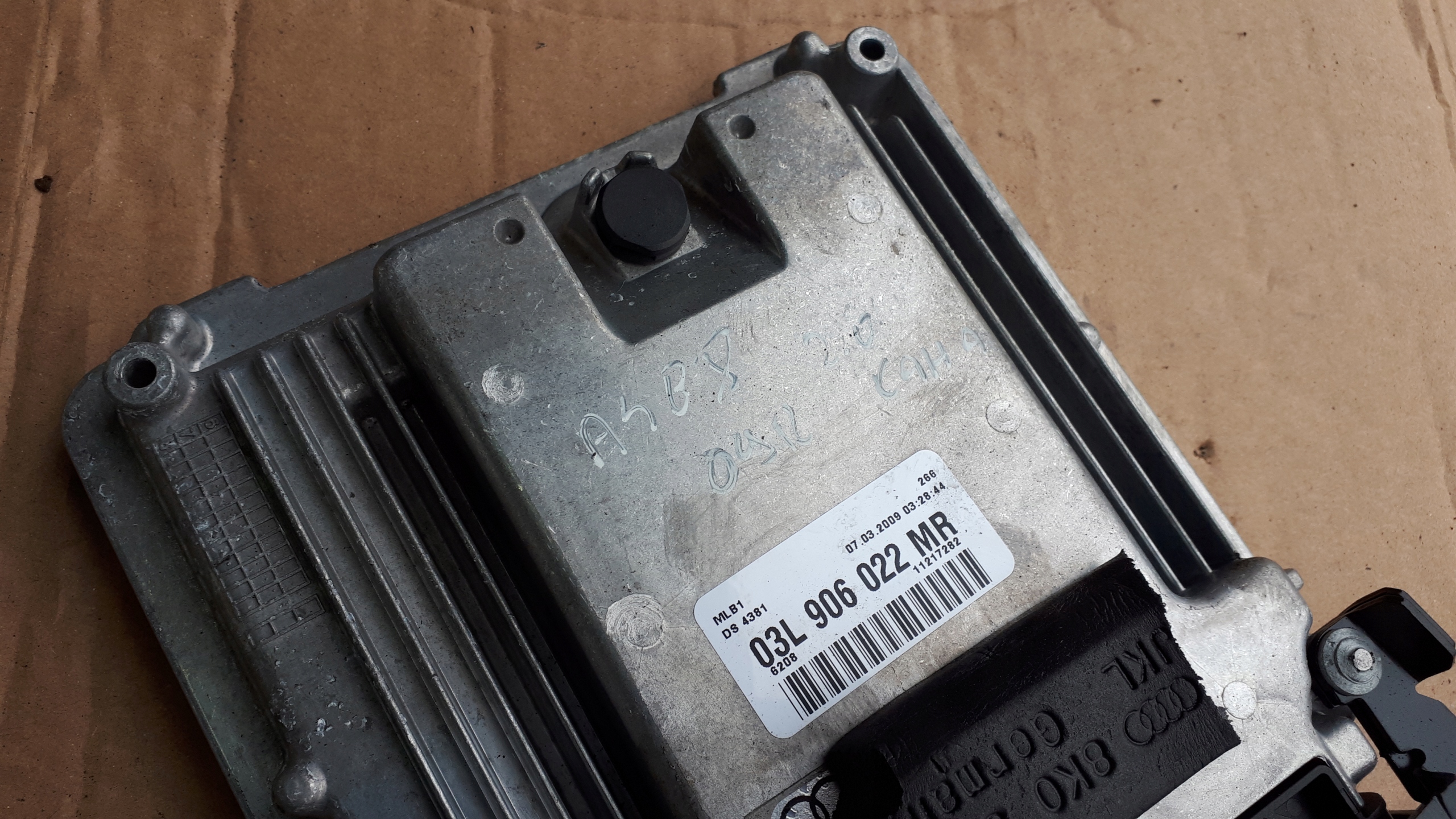 A4 B8 control unit of the engine 2.0 TDI CAHA 170KM A5 8T