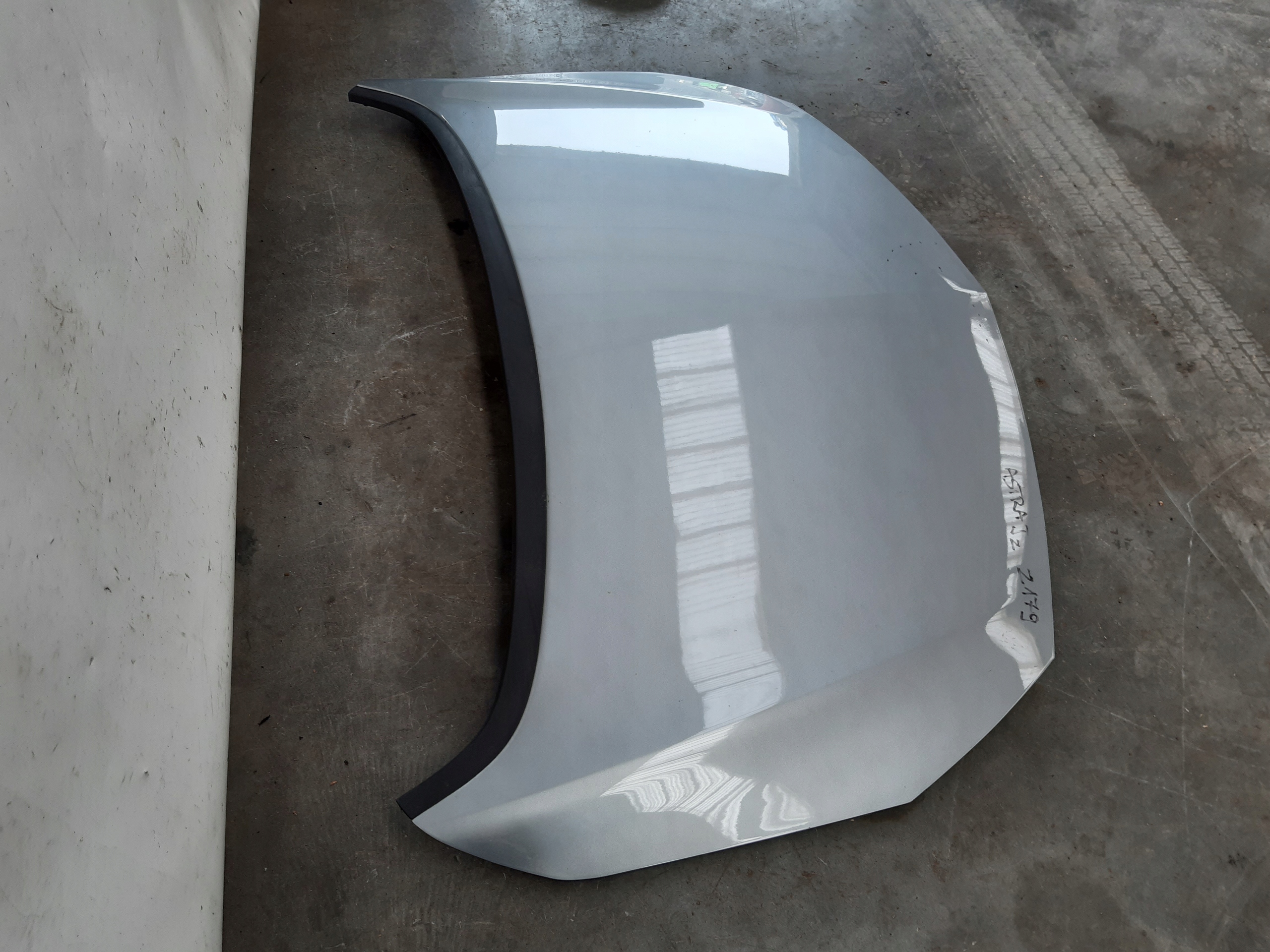 Capot Z179 Opel Astra J
