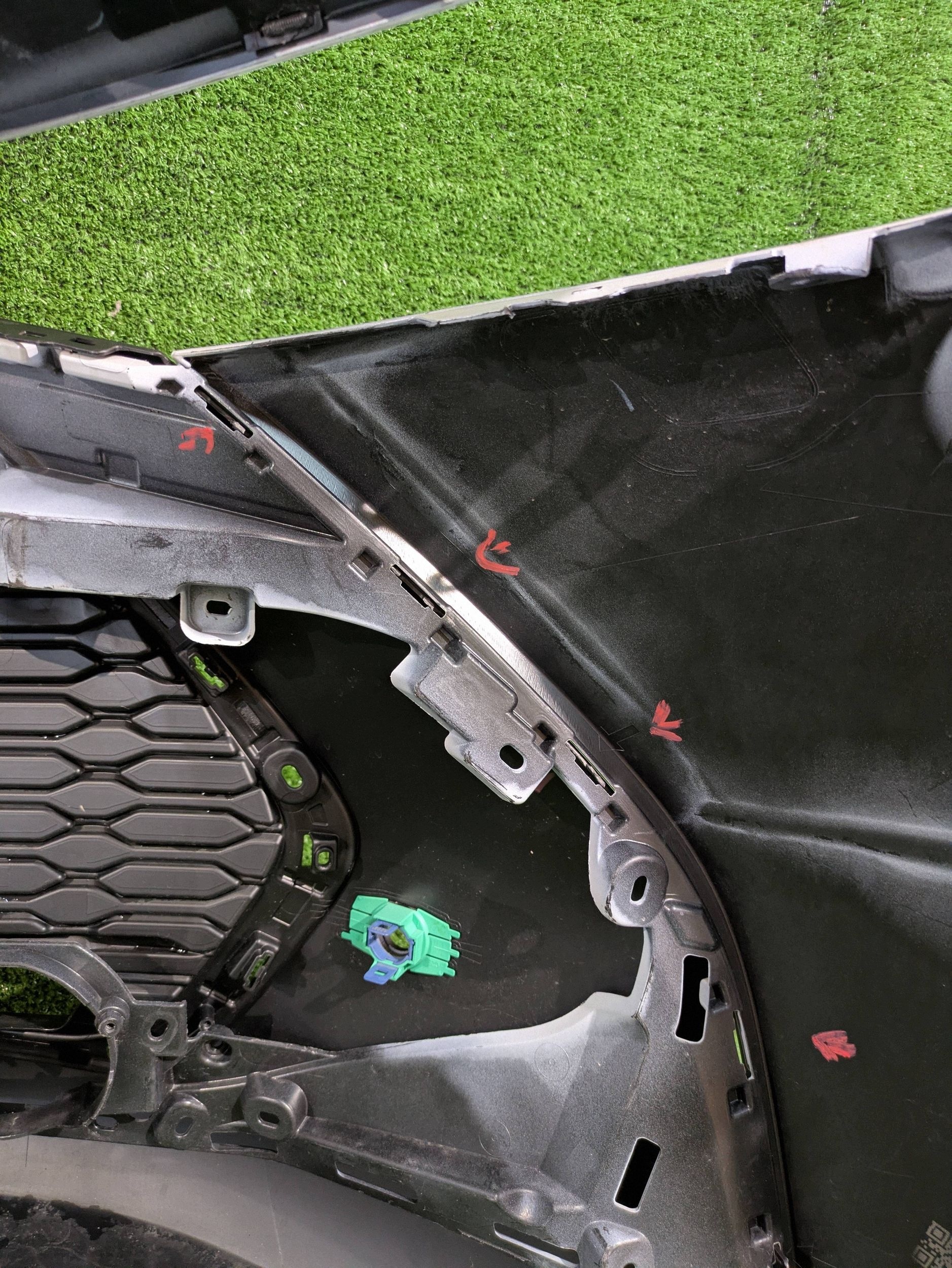 front bumper front TOYOTA C-HR II NR.Z9828