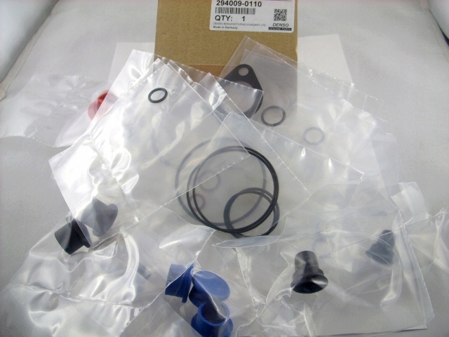 294009-0110 KOMPLET USZCZELEK POMPY CR DENSO HP3 Producent części Denso