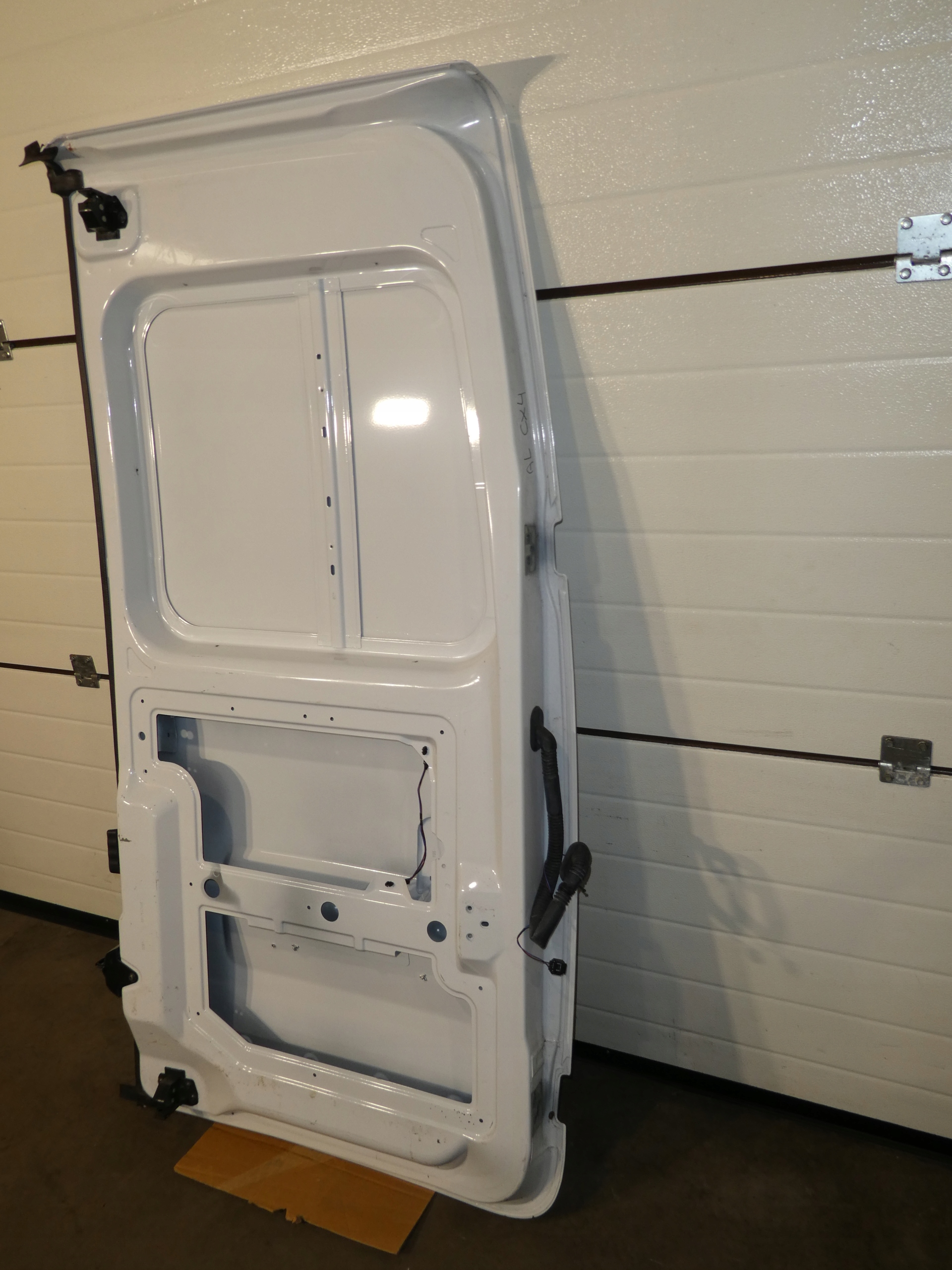 TÜR LINKS HECK MOTYLE RENAULT MASTER IV 4 KOMPLET