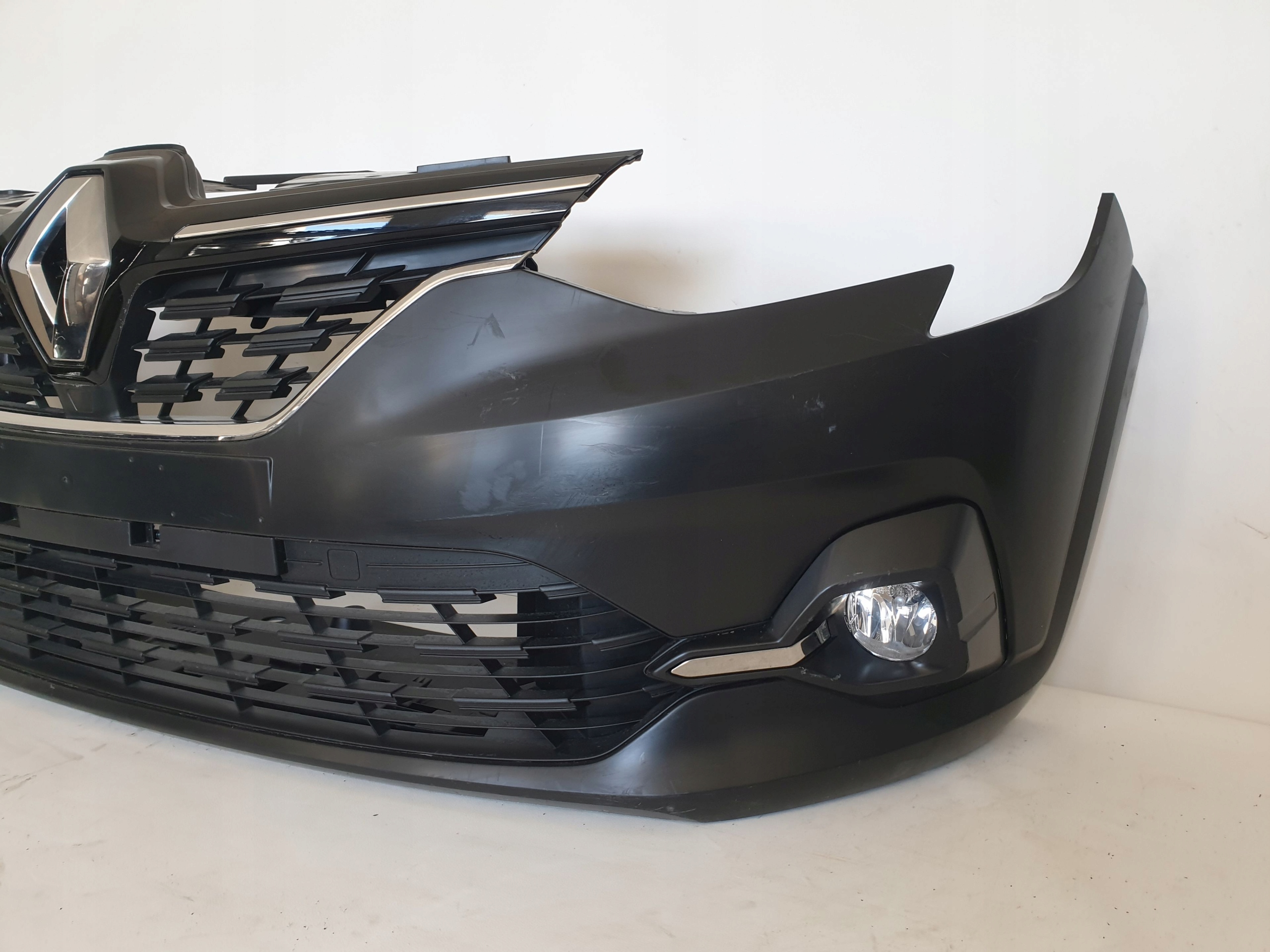 RENAULT TALIANT 21-> bumper front front grill cover 620229186R