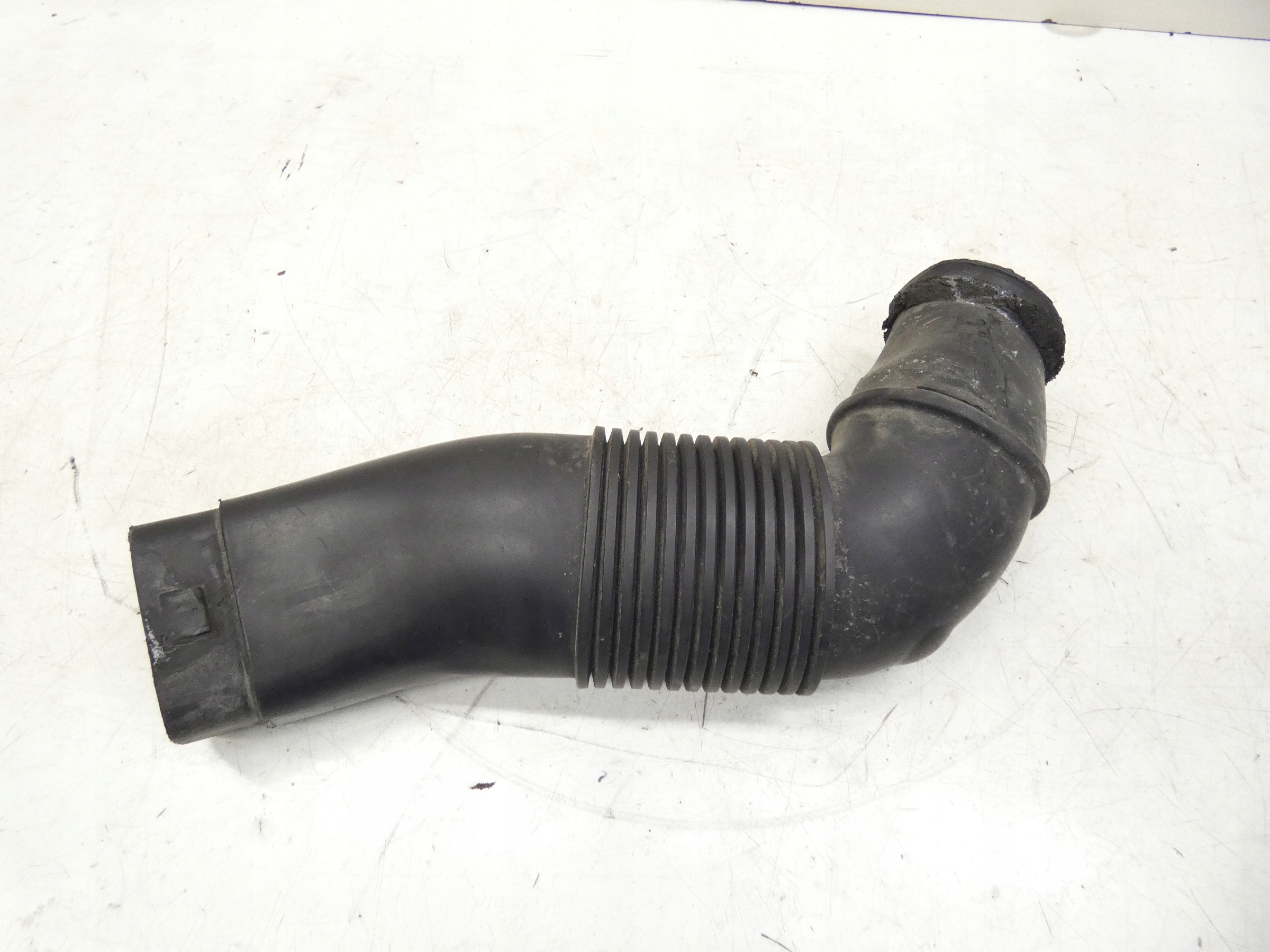 BMW 7 E65 E66 2006 труба / шланг впускной Воздух