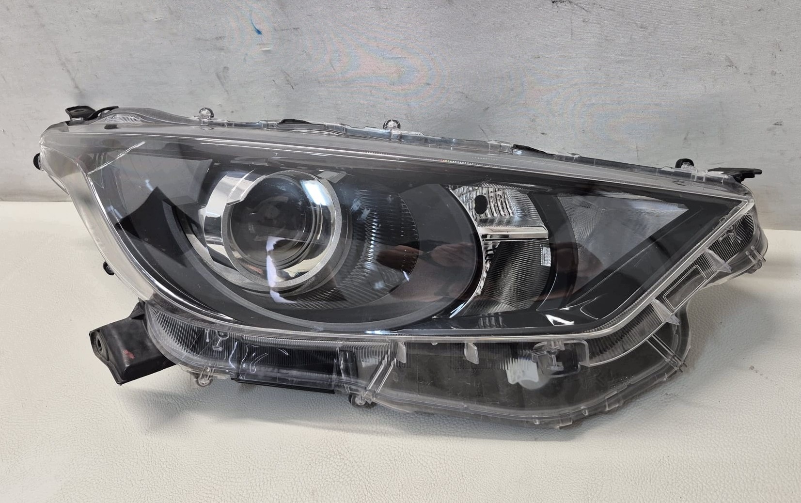 TOYOTA YARIS IV 19- light right front front lens