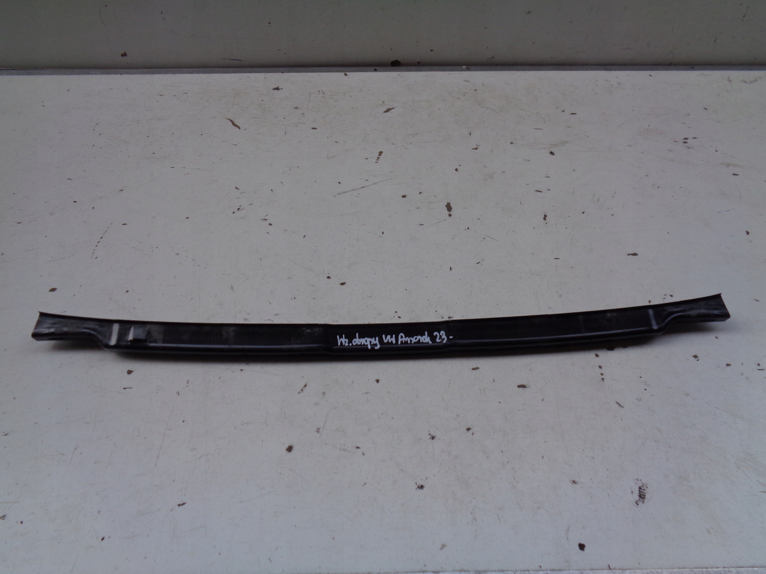pillar console grille GRILLA VW AMAROK 23