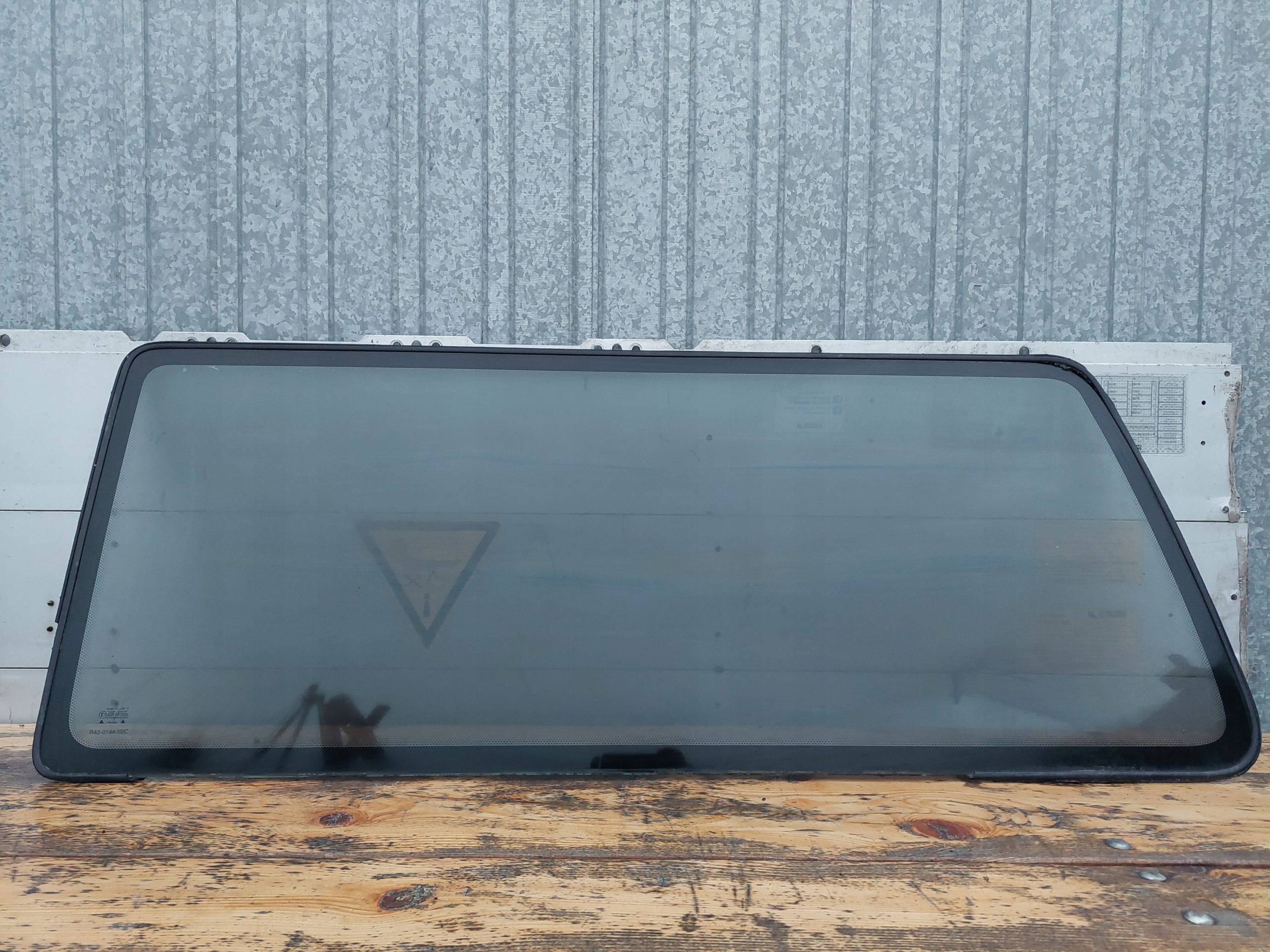 VW T4 кузовное стекло левый задний левый задний