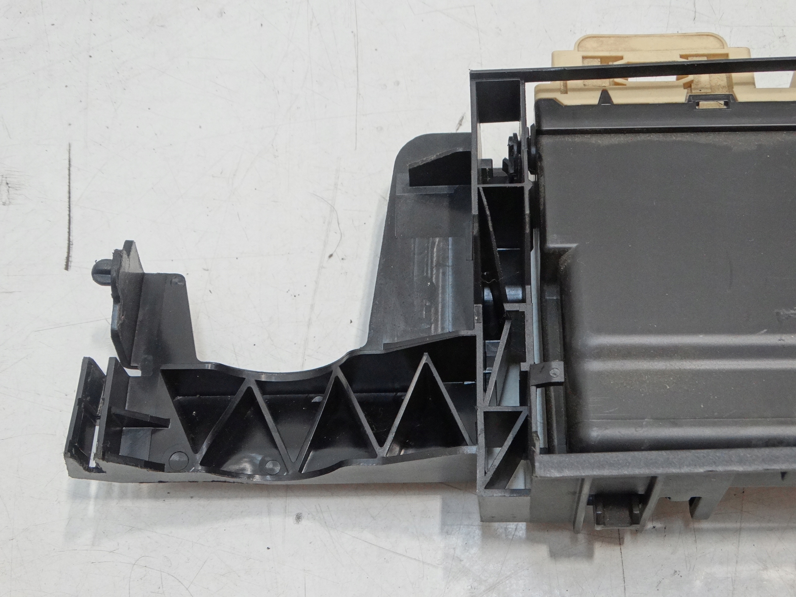 module control unit seat left front MERCEDES W117 W176 W246 A2468200526