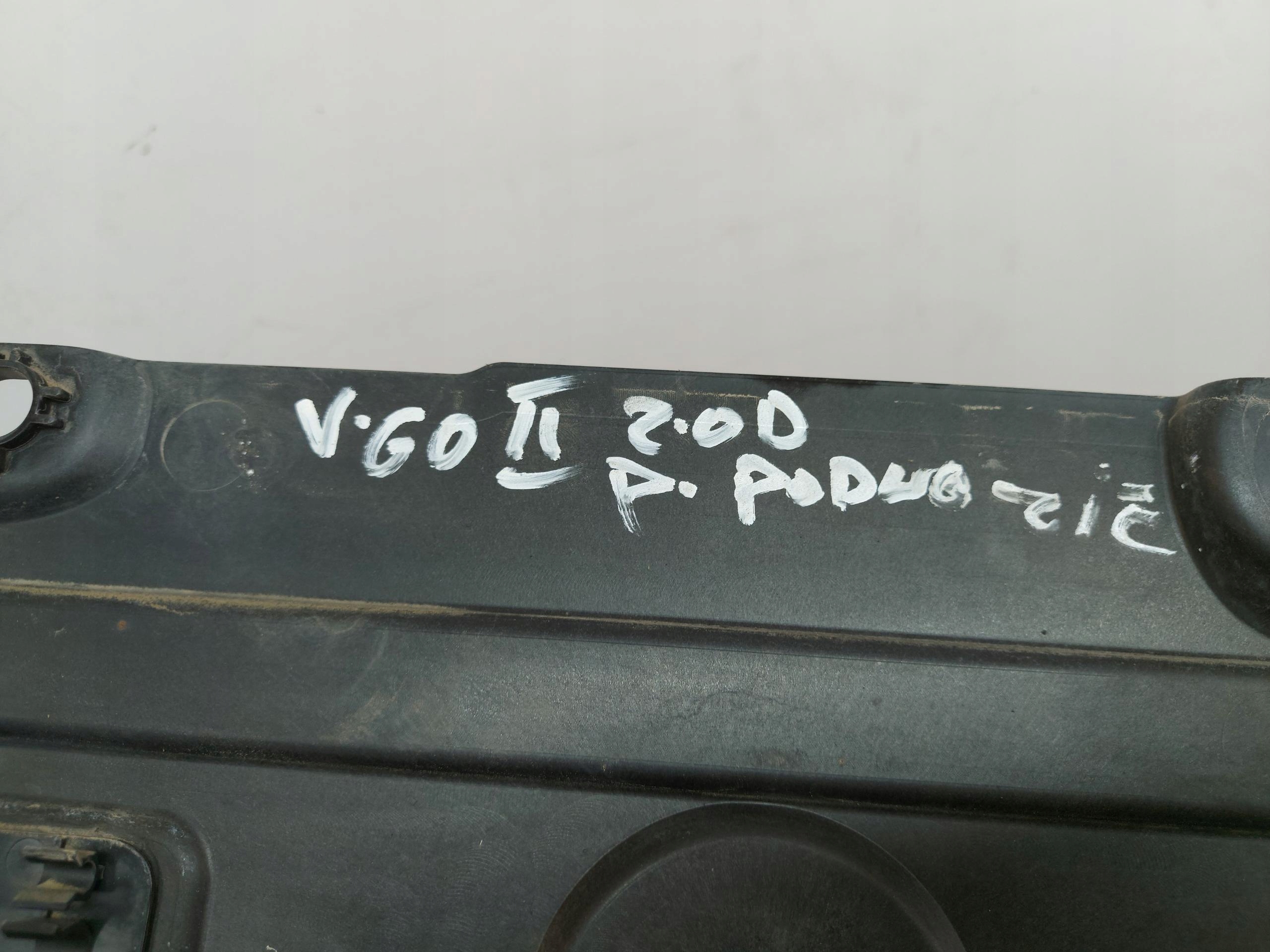 VOLVO V60 II Blende Abdeckung abdeckung Unterfahrschutz rechts 31497614
