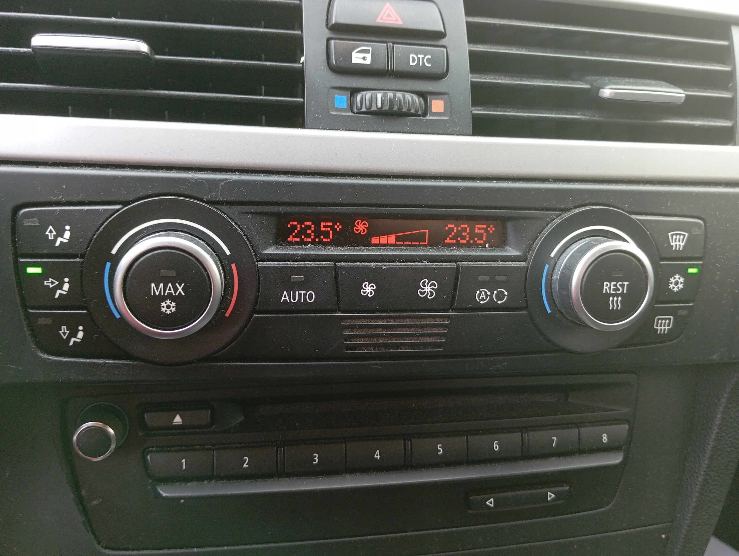 PANEL prekidač klimatizacije rešetka ventilacije BMW E81 E87 E90 E91 E92 X1 E84