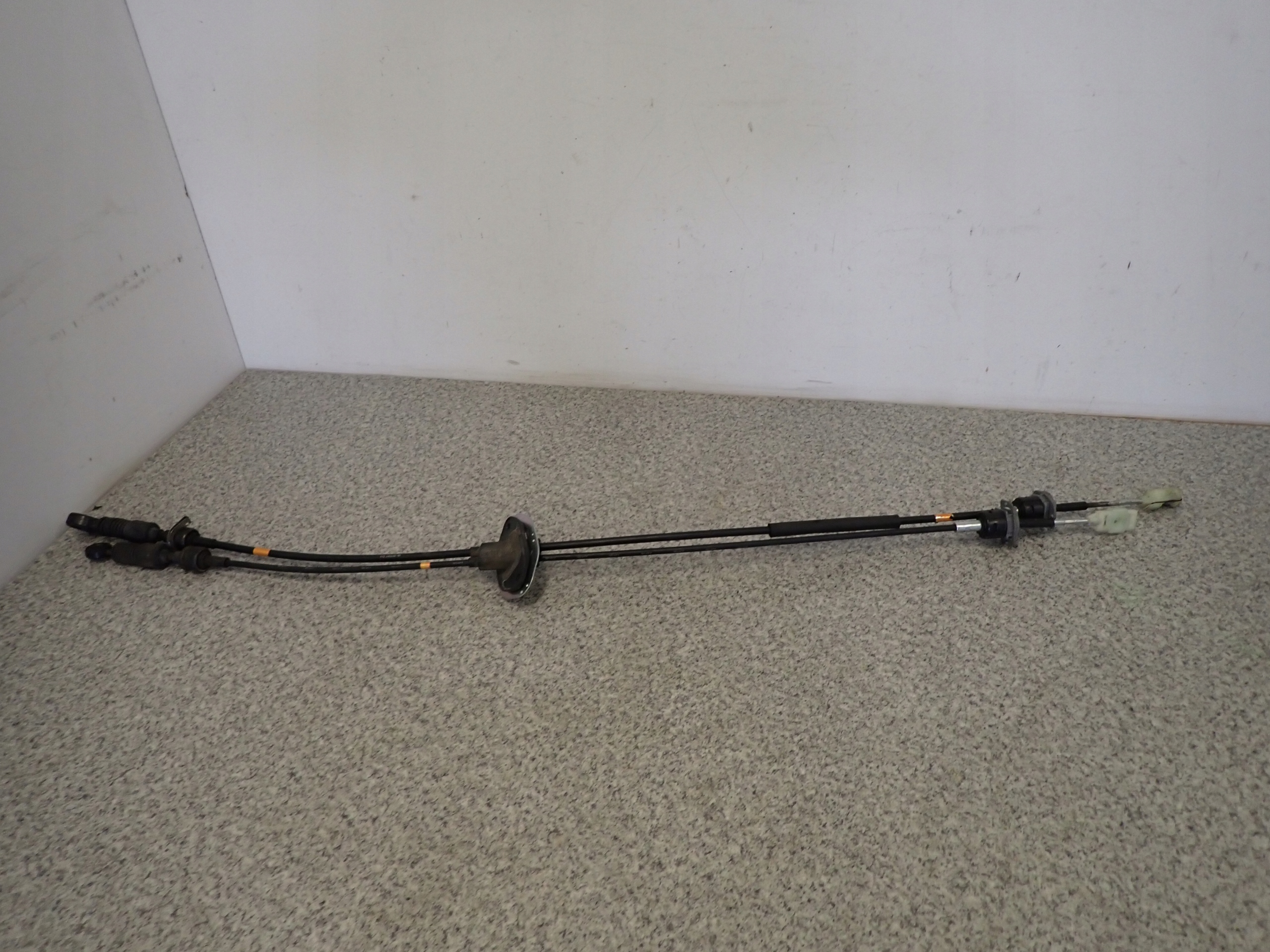 HYUNDAI I30 1.6 CRDI 08-12 троси перемикання передач