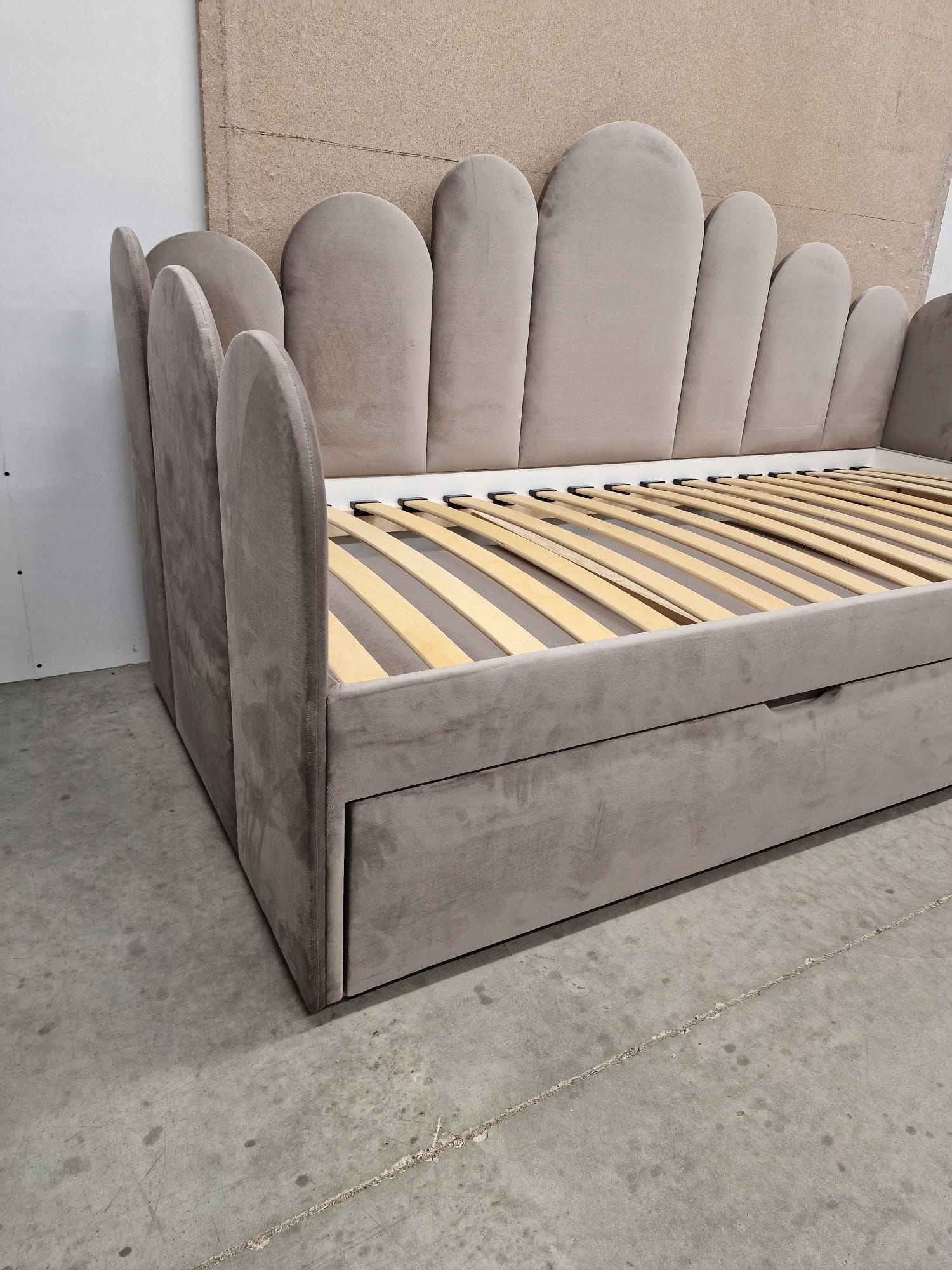 Łóżko dziecięce JESSI 100x200 Magic Velvet 2210 Marka Kamado Meble