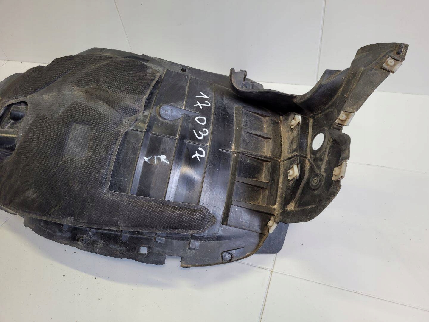 mudguard front right side Nissan X-Trail T32 2018 63842CB0A