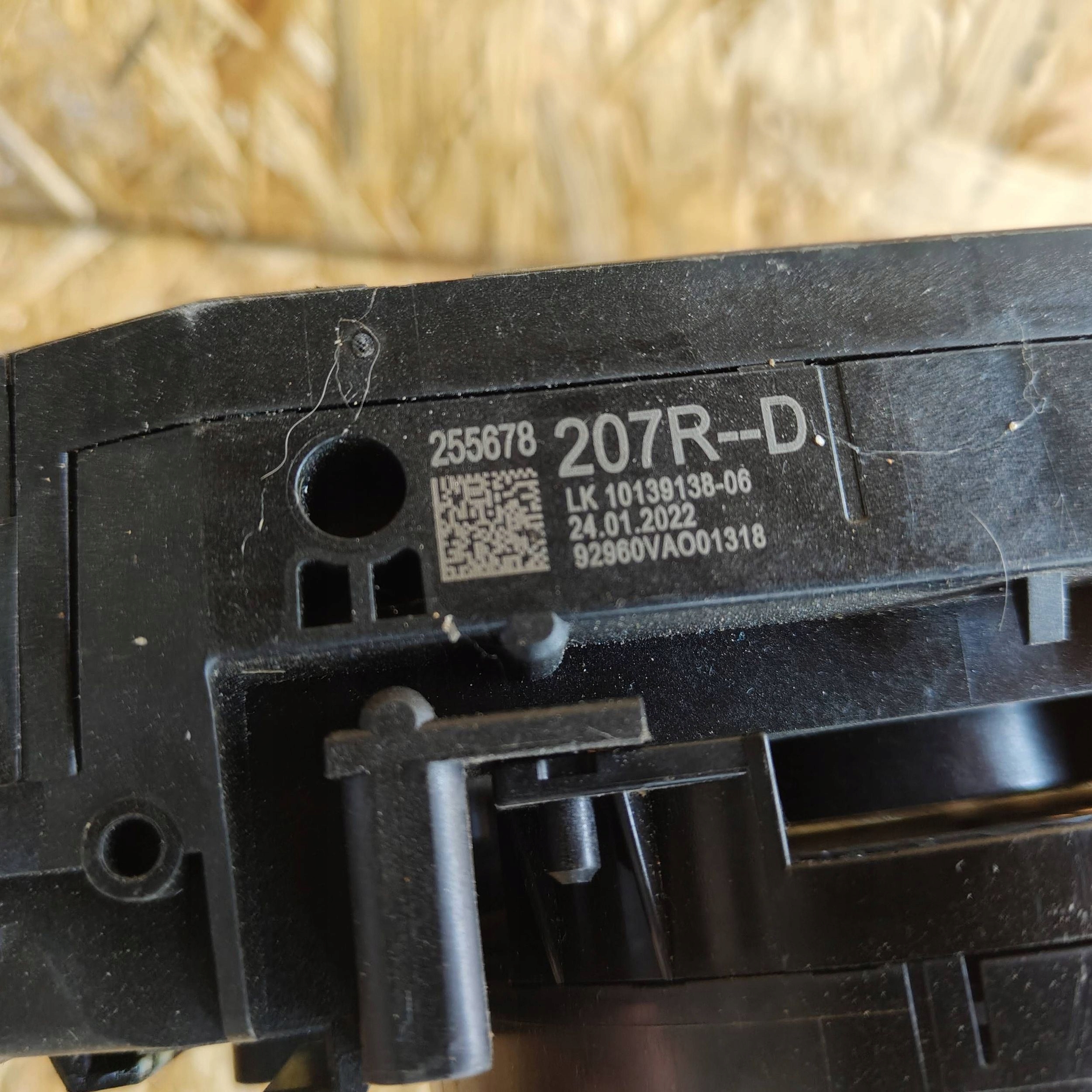 DEVIO LUCI TERGICRISTALLO TERGI Dacia Duster II 255678207r