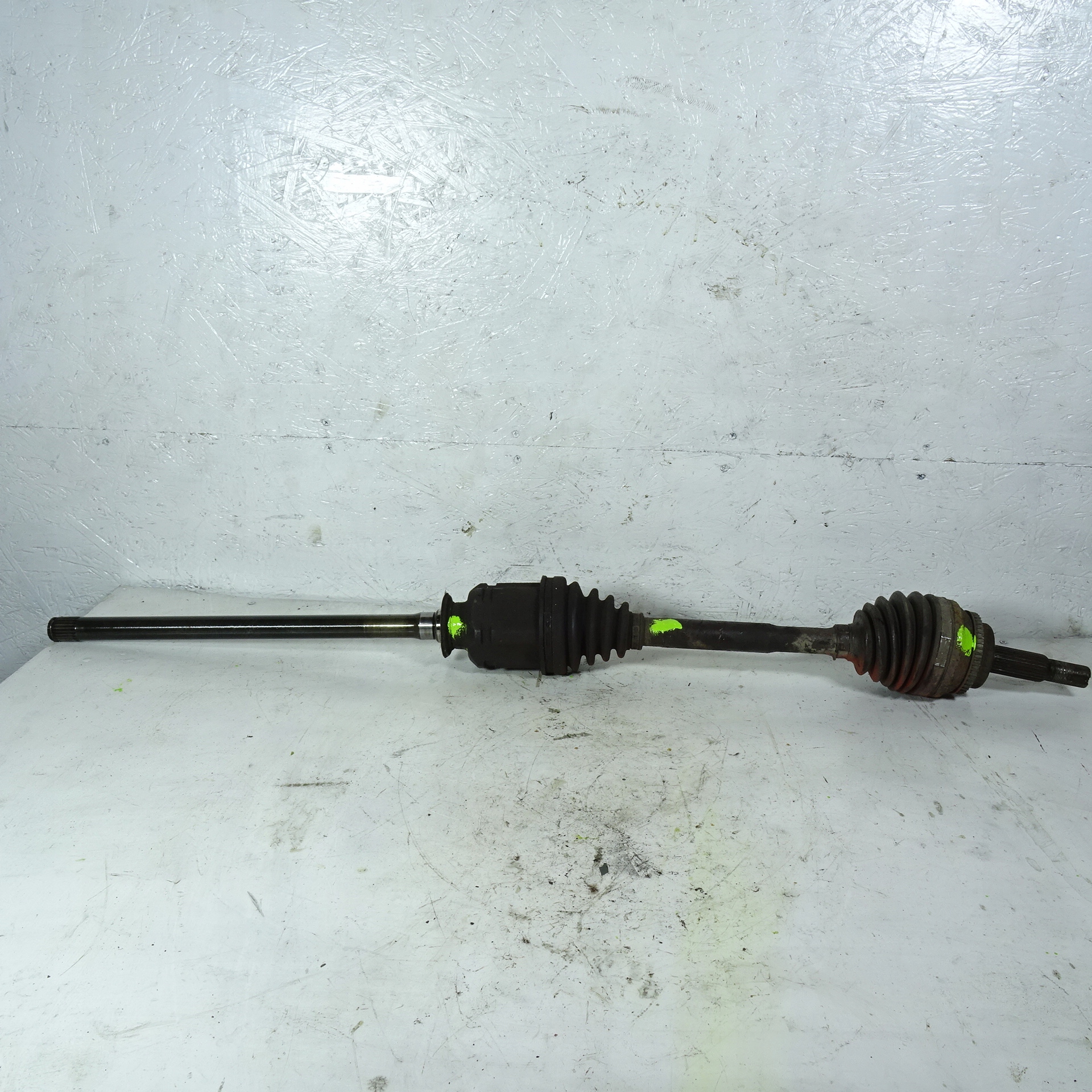 TOYOTA RAV4 II 2.0D4D semi-axis right front