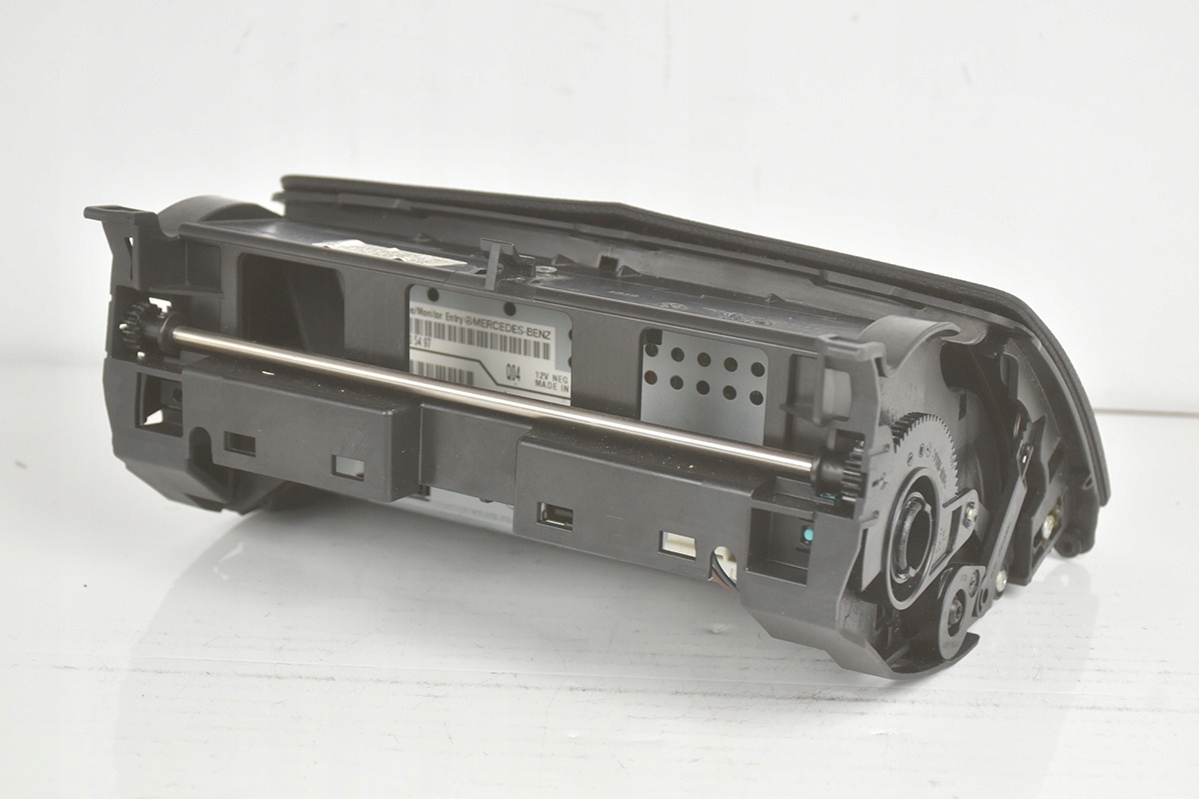display RADIA MERCEDES W204 A2046801231