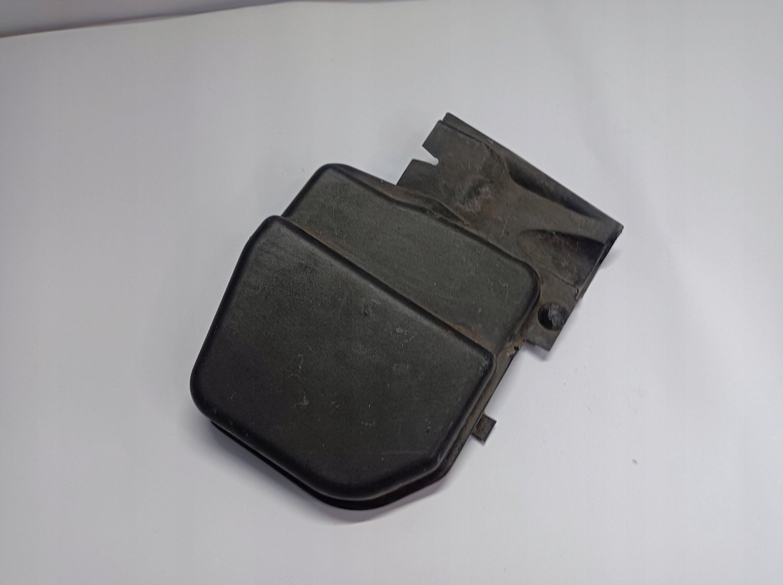 Abdeckung Blende Abdeckung filter podszybia links BMW 1 E81 E87 6925017