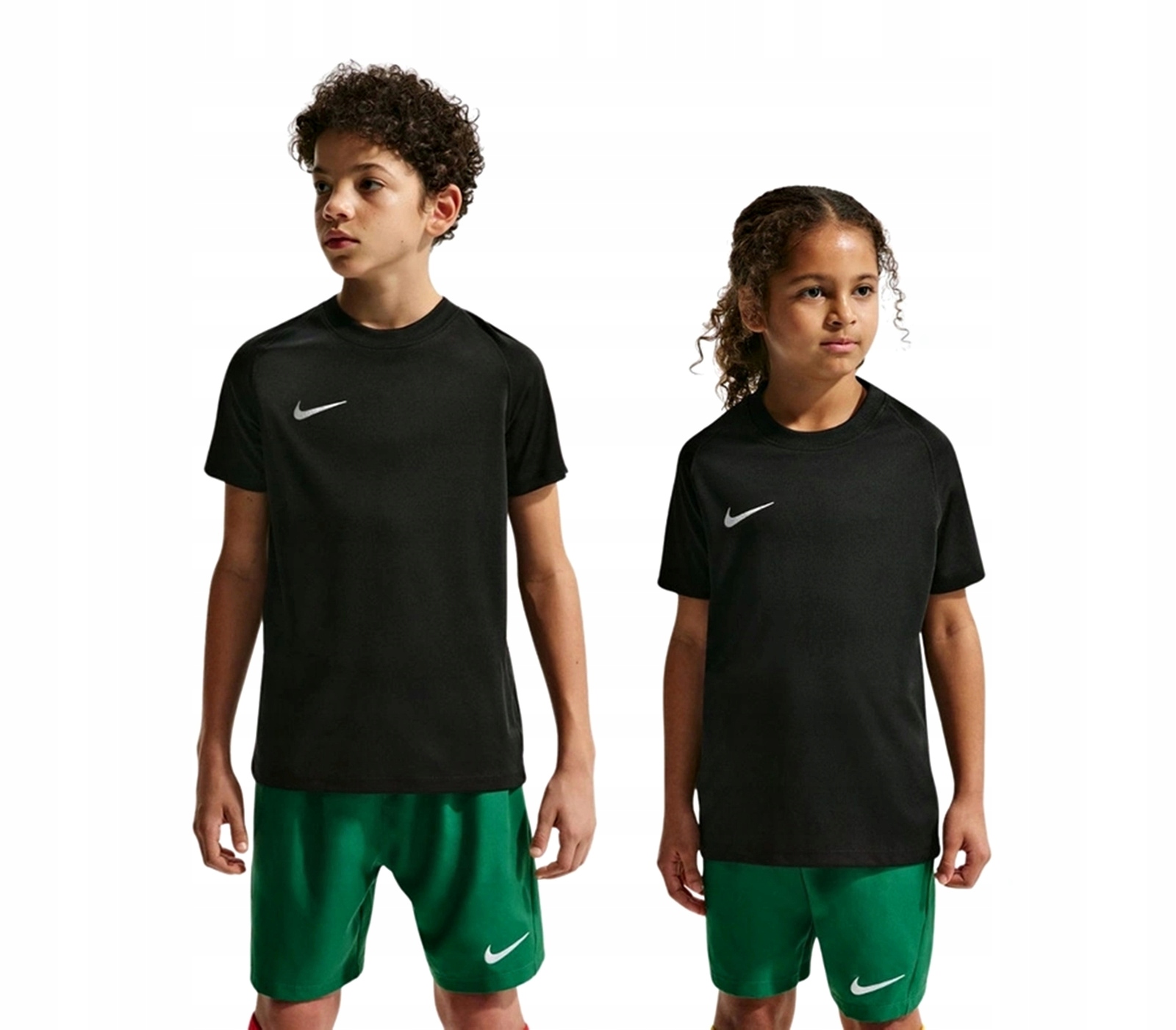 Dziecięca koszulka treningowa sportowa Nike HV8182-010 T-Shirt junior R. XL