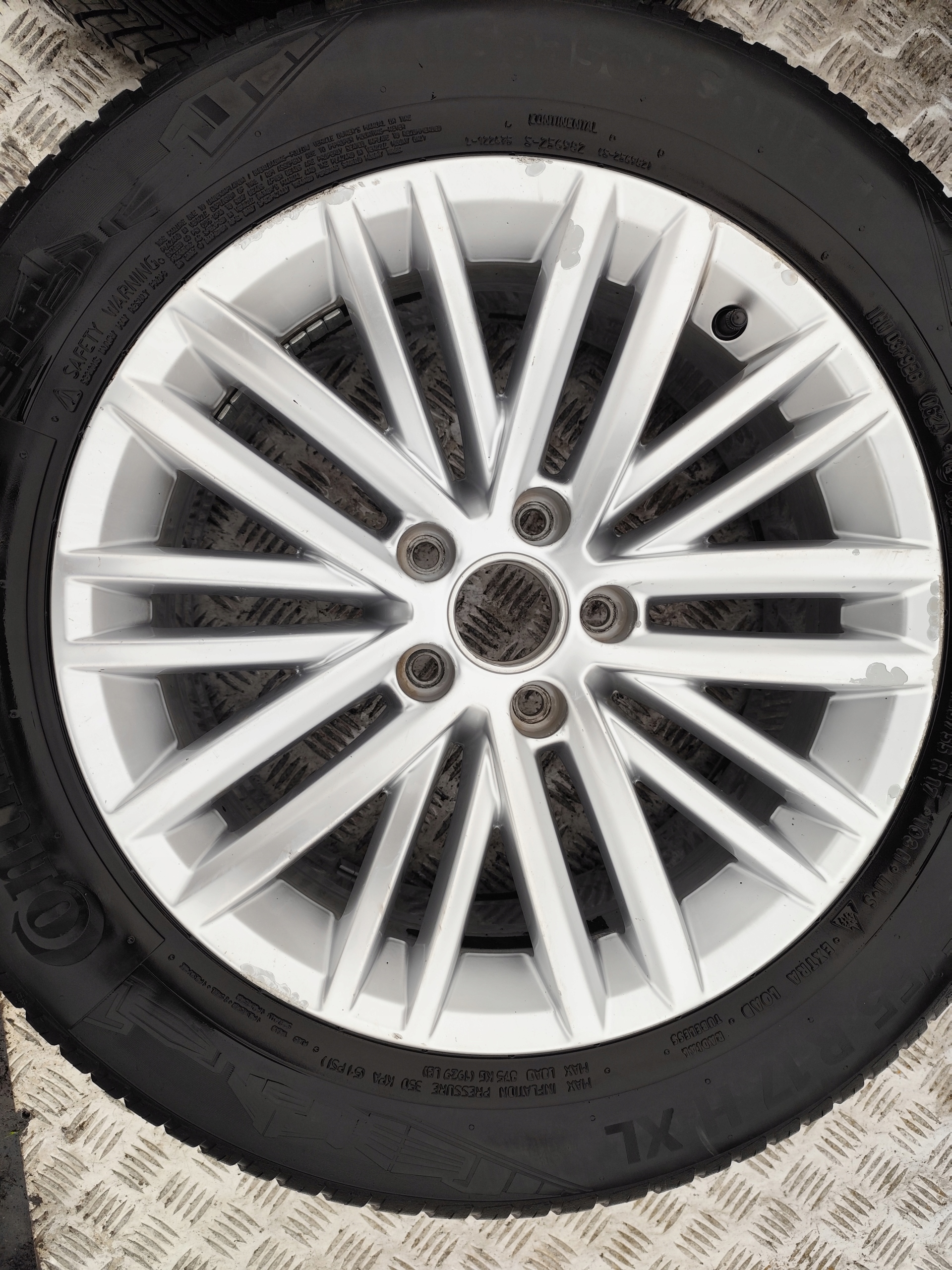 VW PASSAT B8 wheels ALU discs 235/55/17