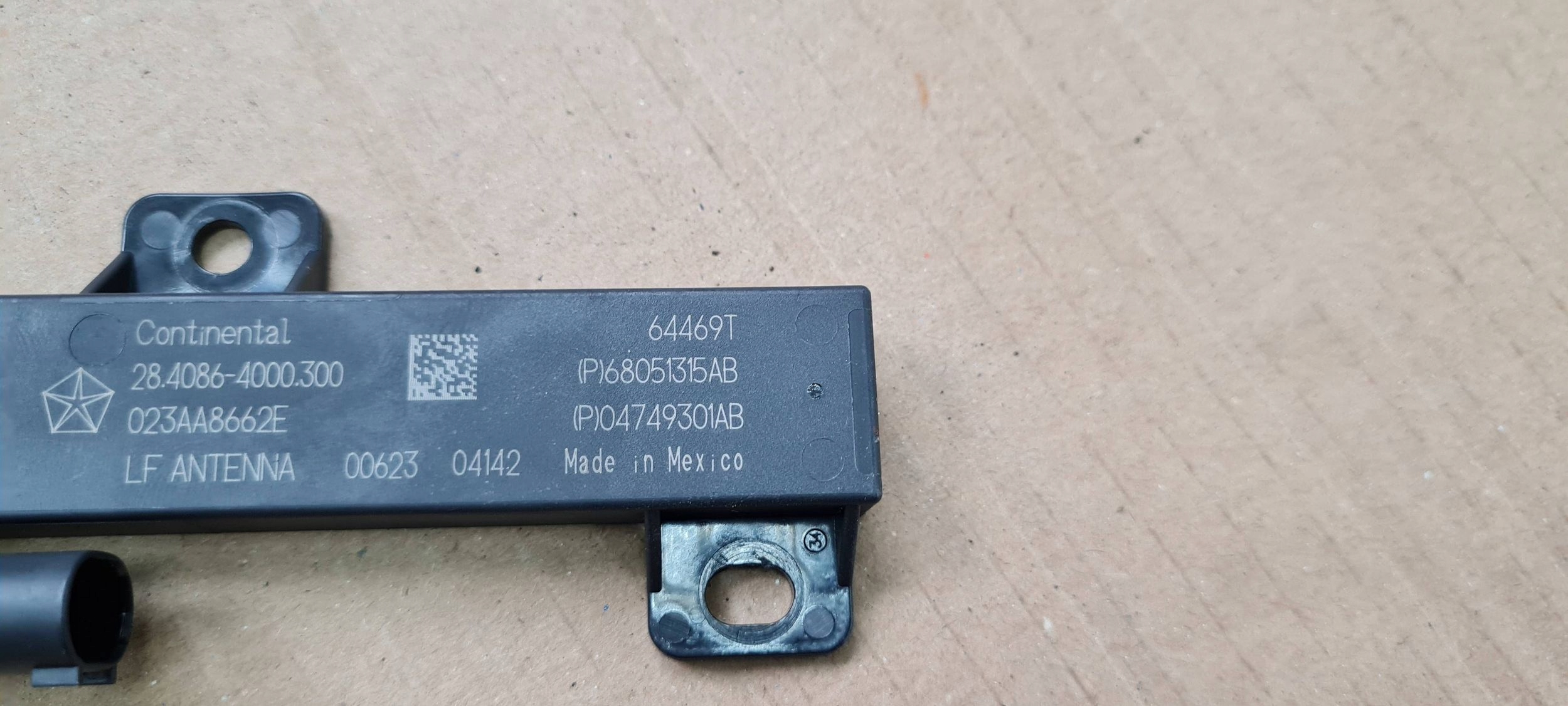 Chrysler Pacifica 2022 module amplifier ANTENY JEEP DODGE 68051315AB