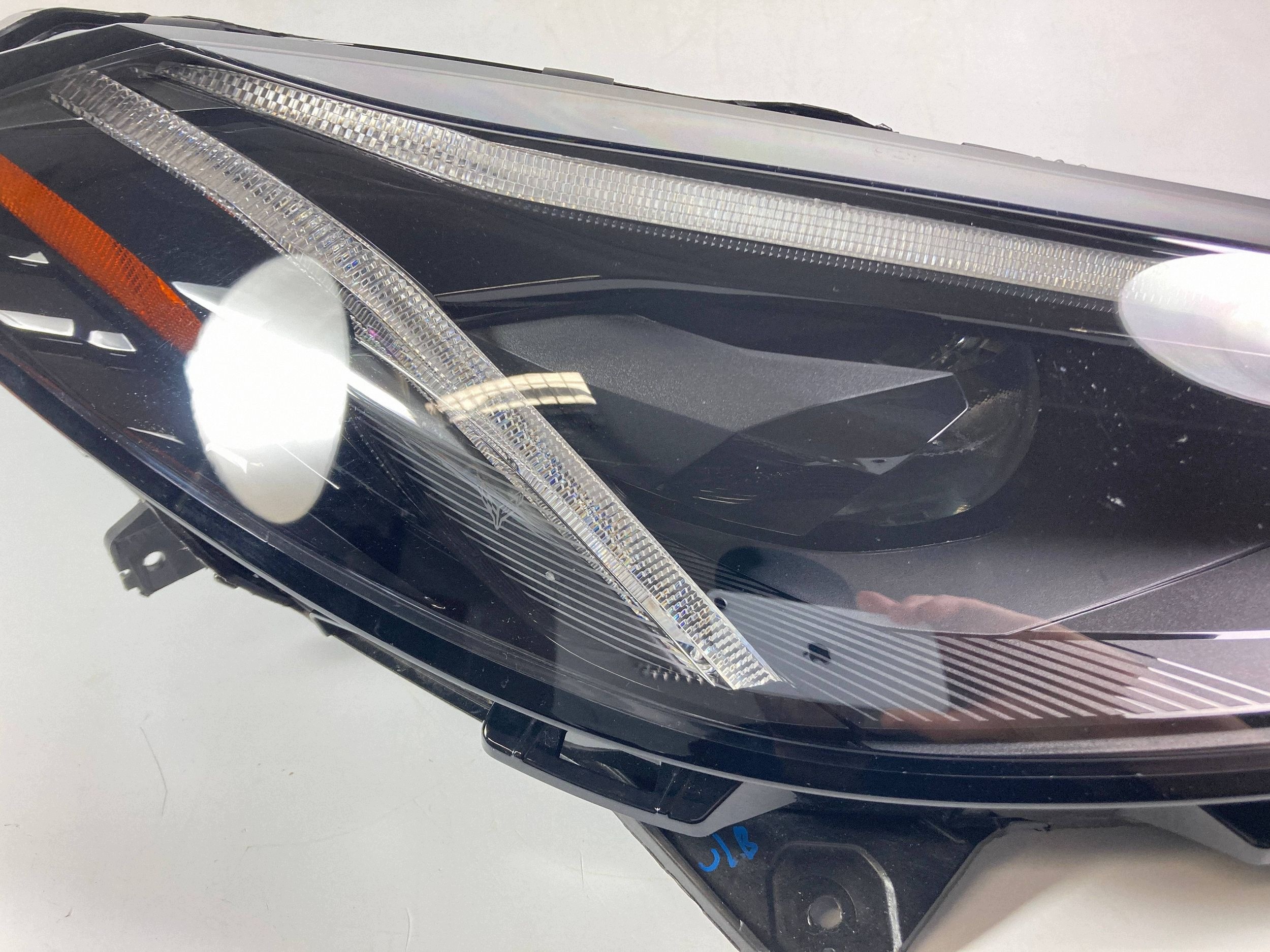 Chevrolet Corvette C8 reflektor light front right FULL LED 2020-26 OEM