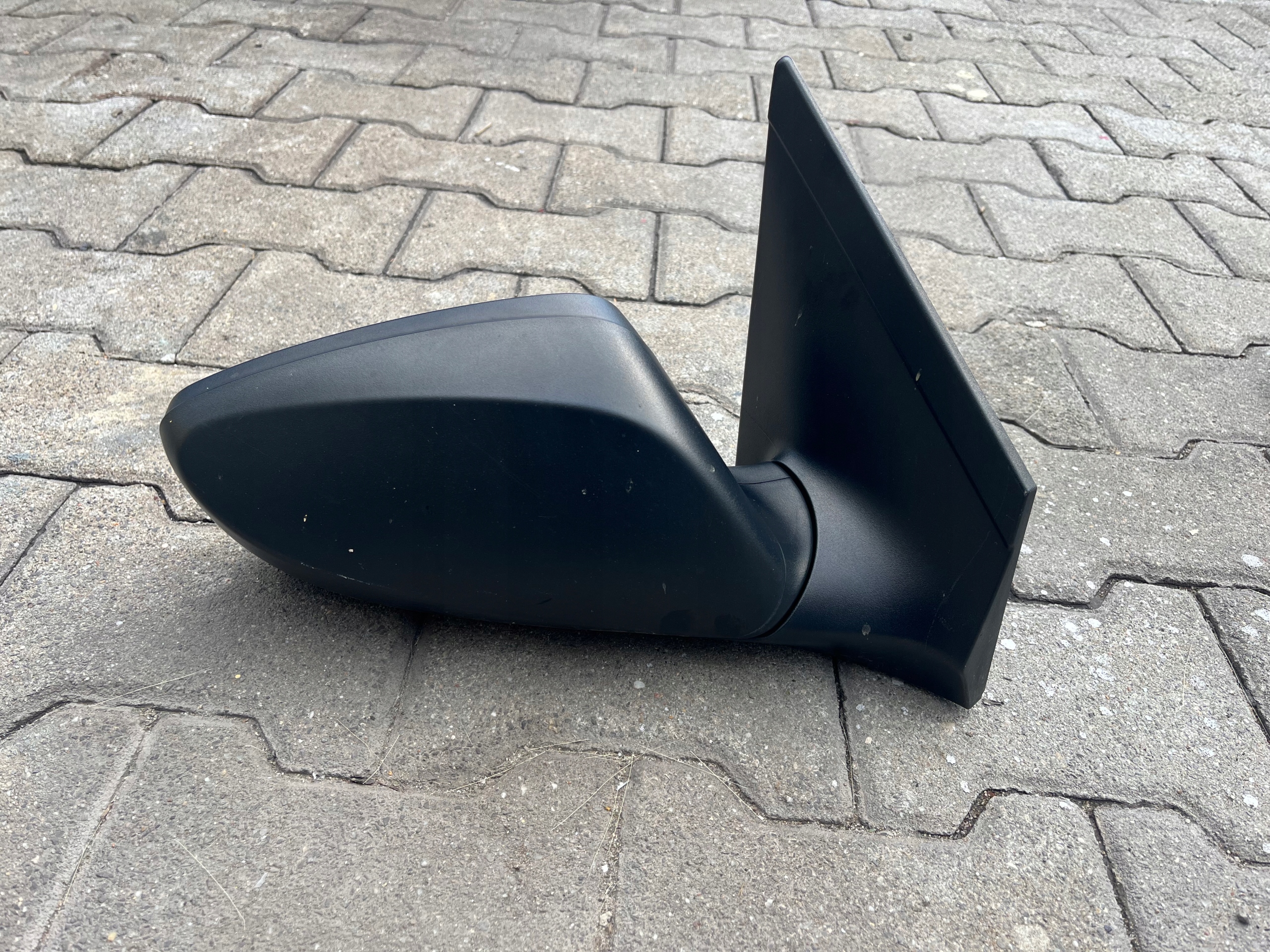 Hyundai I30 II mirror right