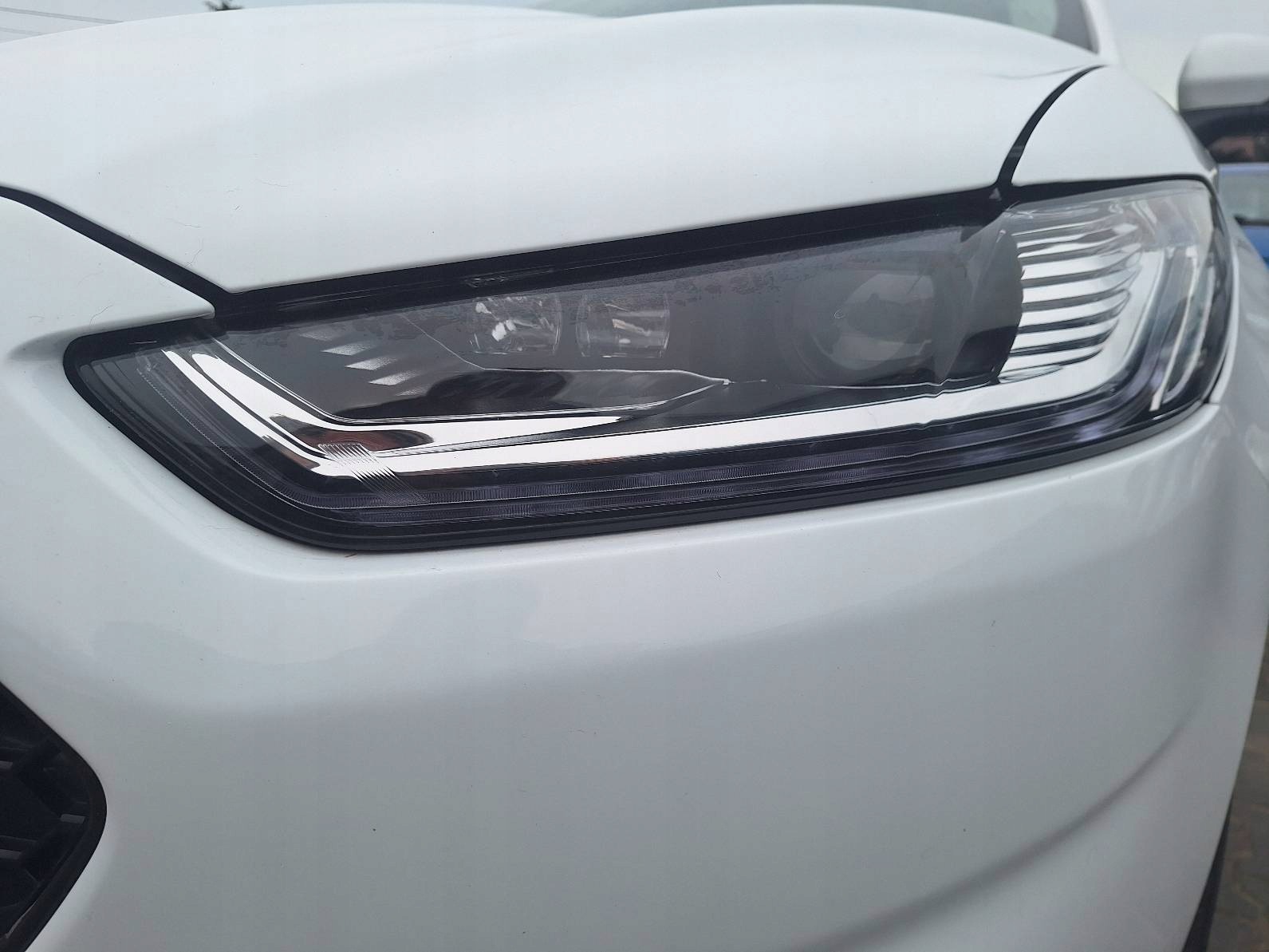 complete front bonnet bumper FORD MONDEO MK5 FD FROZEN WHITE 235168