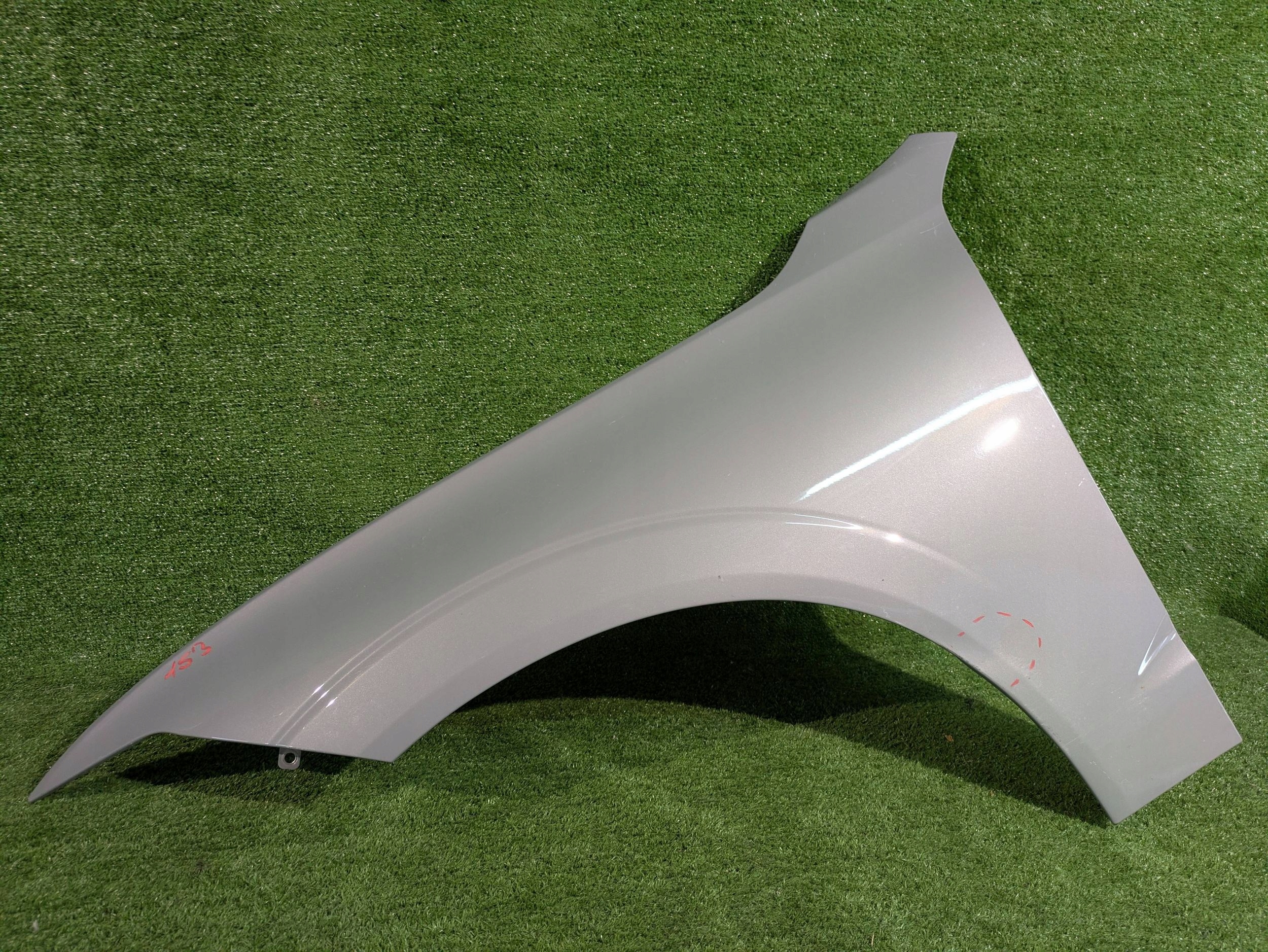 fender front left front VOLVO XC60 XC-60 II 17- NR.153