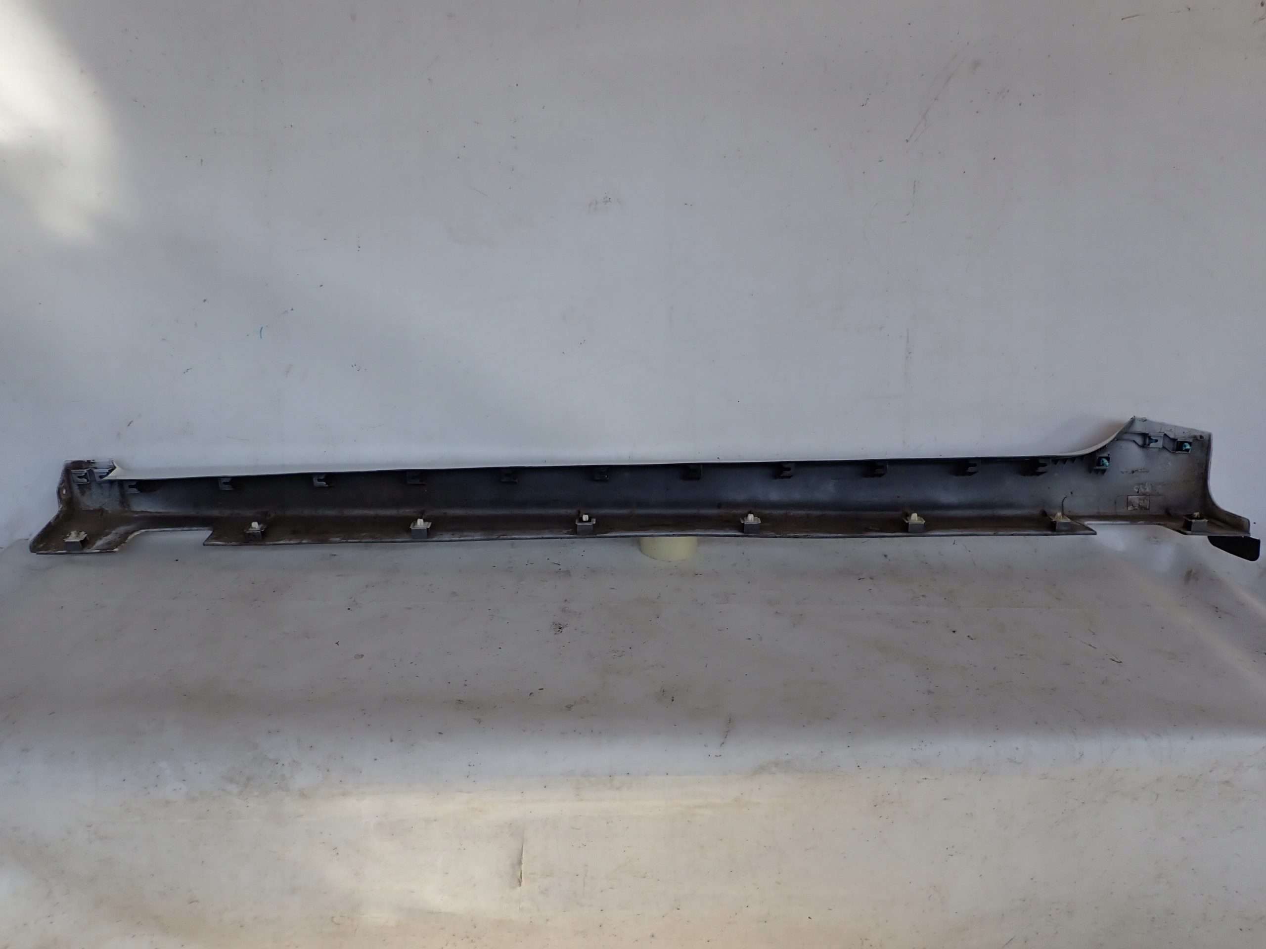 HYUNDAI IONIQ 16- moulding threshold right threshold right