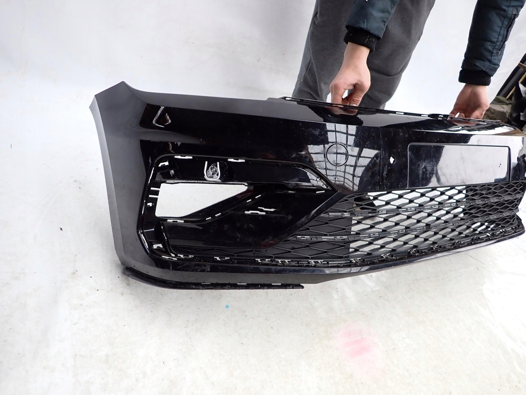 VW TOURAN II 2 R-LINE 15-> bumper front front PDC