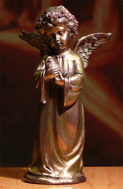 ŚLICZNA FIGURKA ANIOŁKA ANIOŁEK ANIOŁ z GOŁĄBKIEM Motyw Aniołek