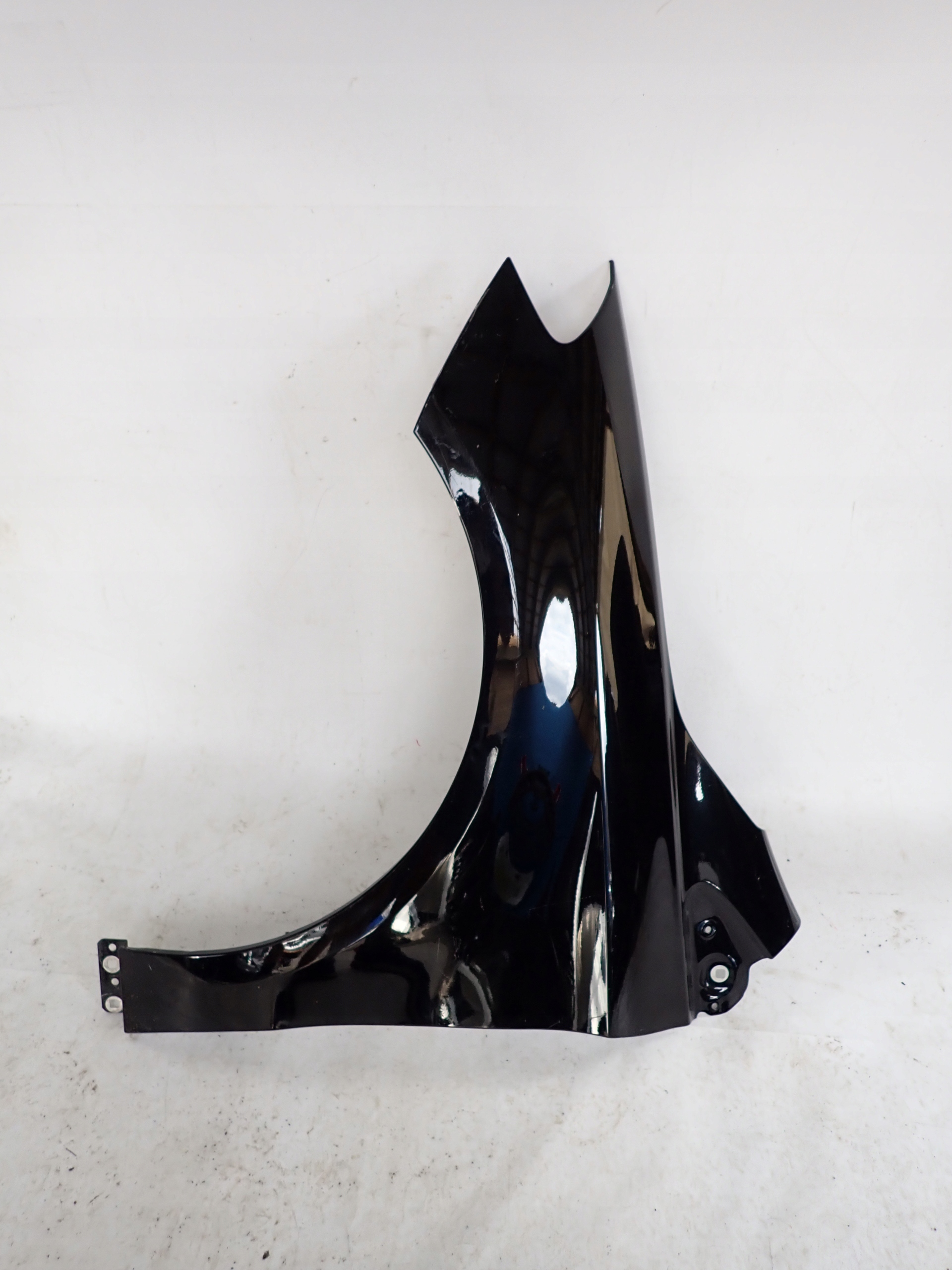 MERCEDES B-KLASA W246 11-18 fender left front front