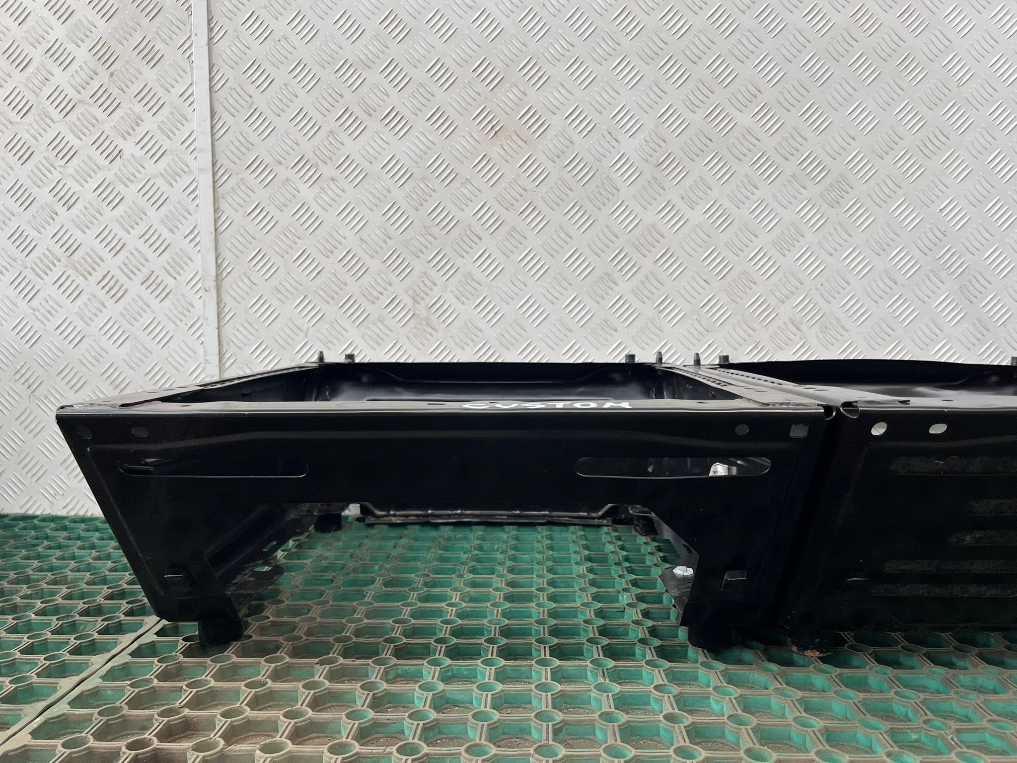 FORD TRANSIT CUSTOM LIFT 18-22 holder seat POJEDYNCZA right + left KPL