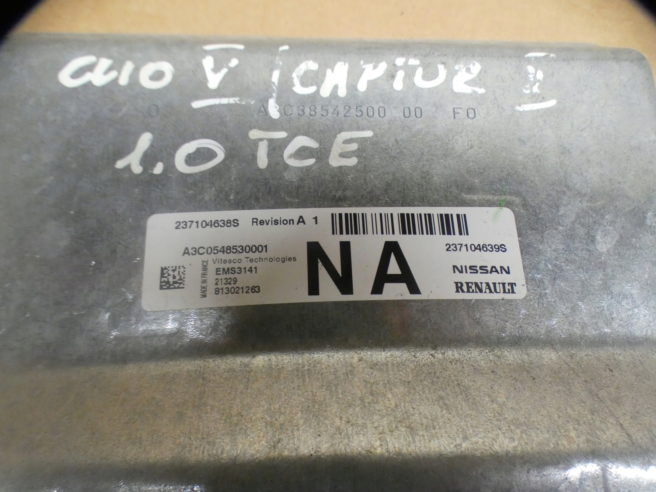 computer control unit of the engine 237104638S RENAULT CLIO V 5 1.0 TCe 21R