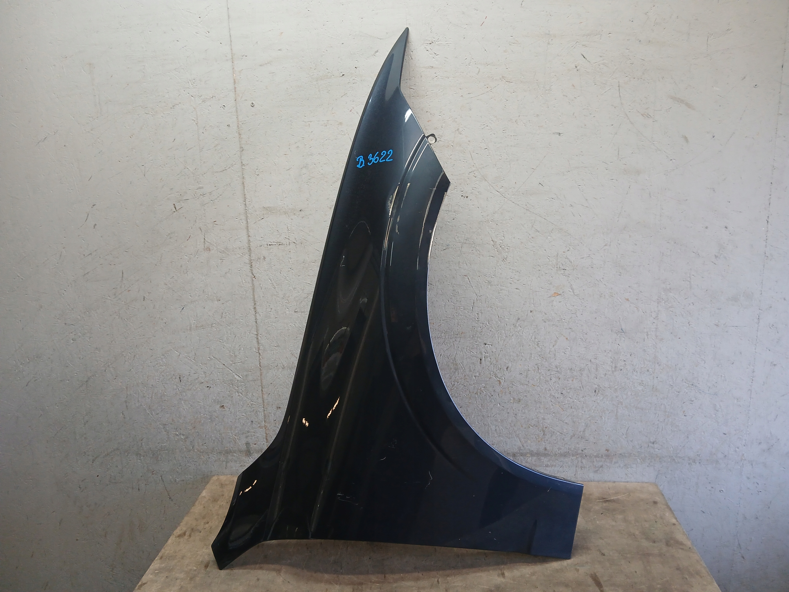 fender front right VOLVO XC60 XC 60 XC-60 II 2 17