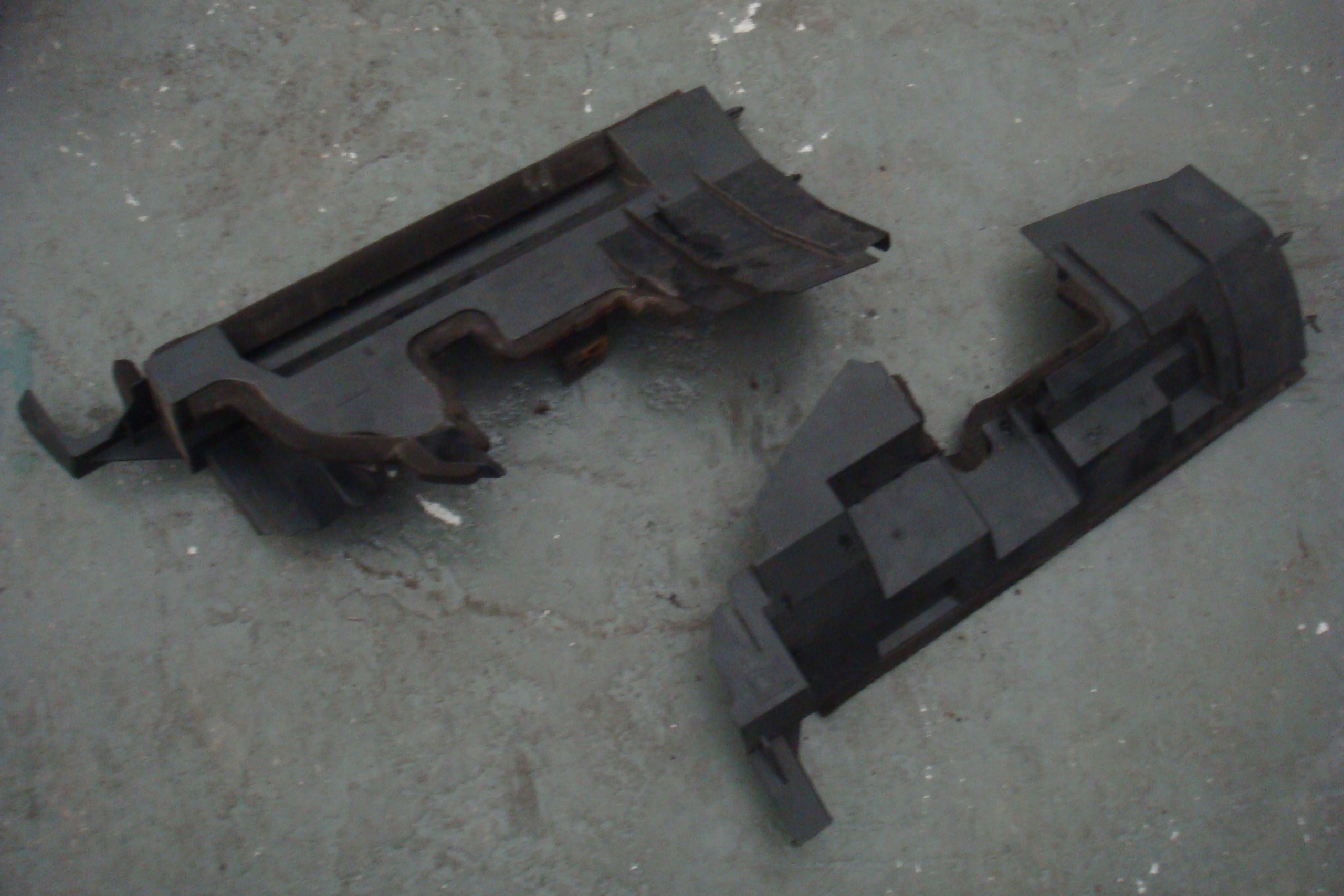 NISSAN NOTE II E12 Catcher посилення лівий і правий