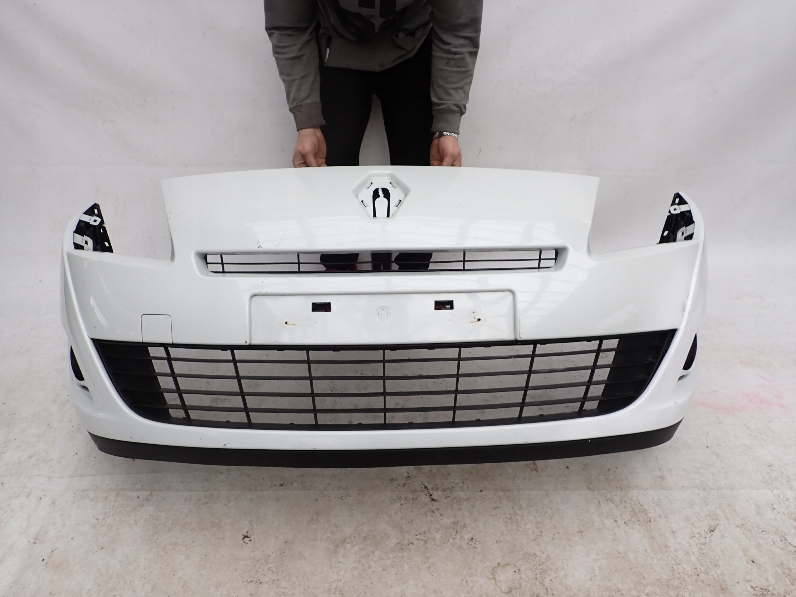 RENAULT GRAND SCENIC II 09- bumper front front