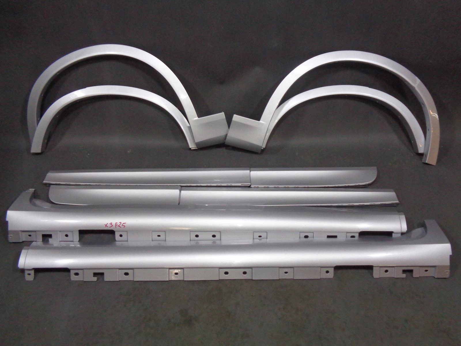 51777210079 - BMW X3 F25 F - 25 накладка порога ліва