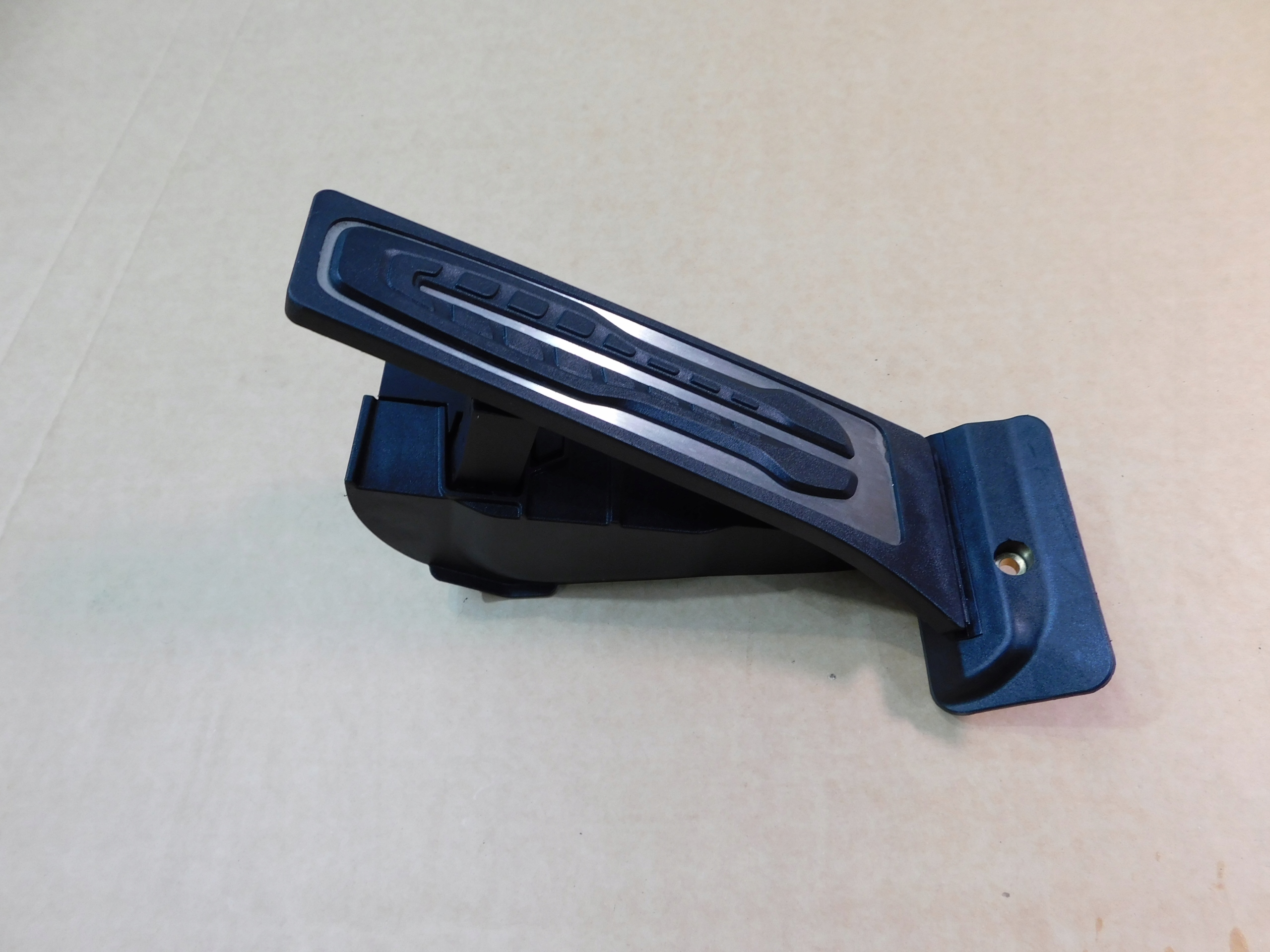 BMW 4 G22 G23 accelerator pedal as new 214907-10