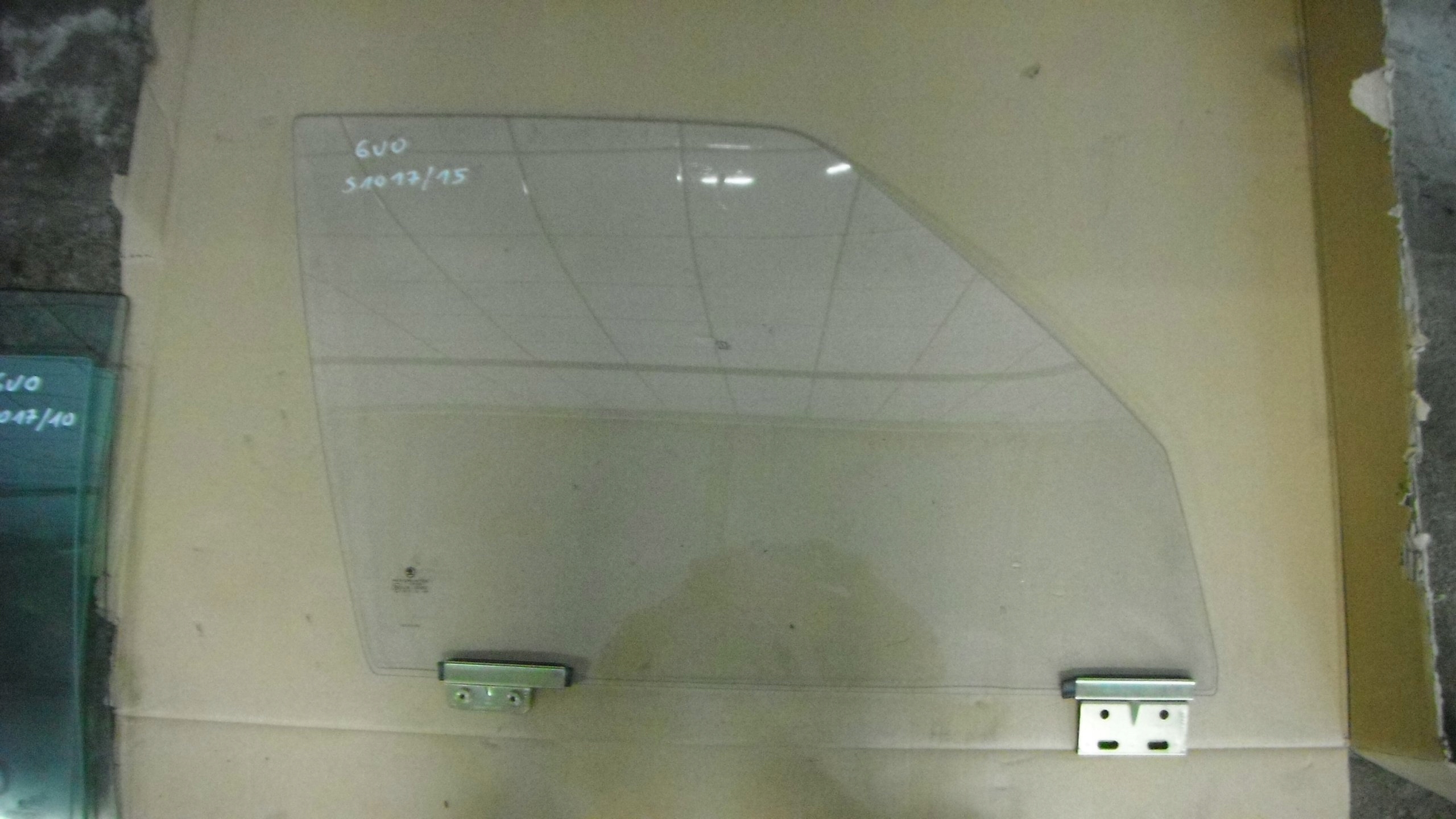 SKODA FELICIA 5D KOMBI 94-01 SZYBA PRAWA PRZEDNIA