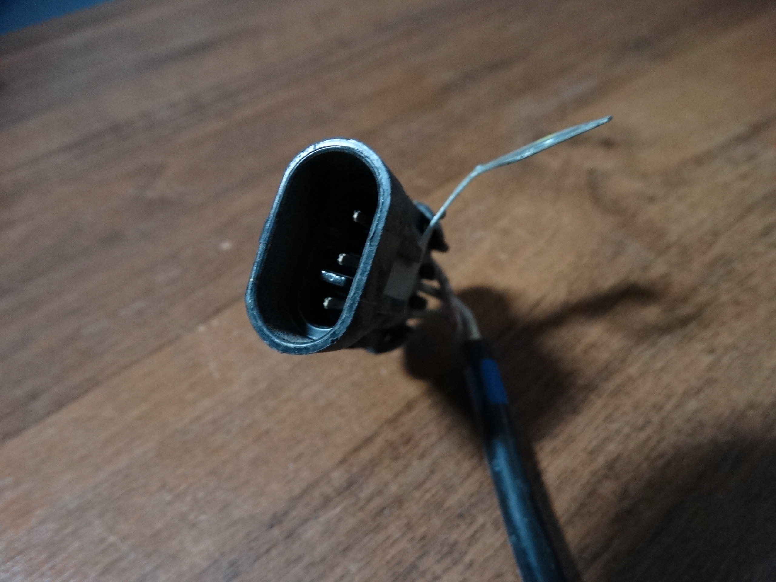 IDEALNY SENSOR PRZYSPIESZENIA MASERATI 1
