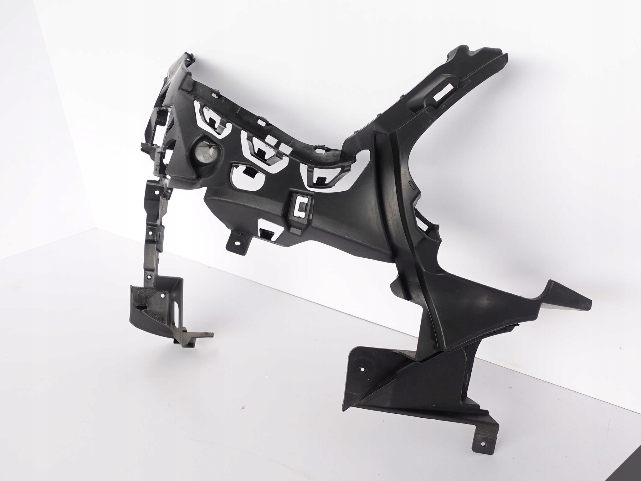 MERCEDES CLS C257 W257 AMG 5.3 bumper support right